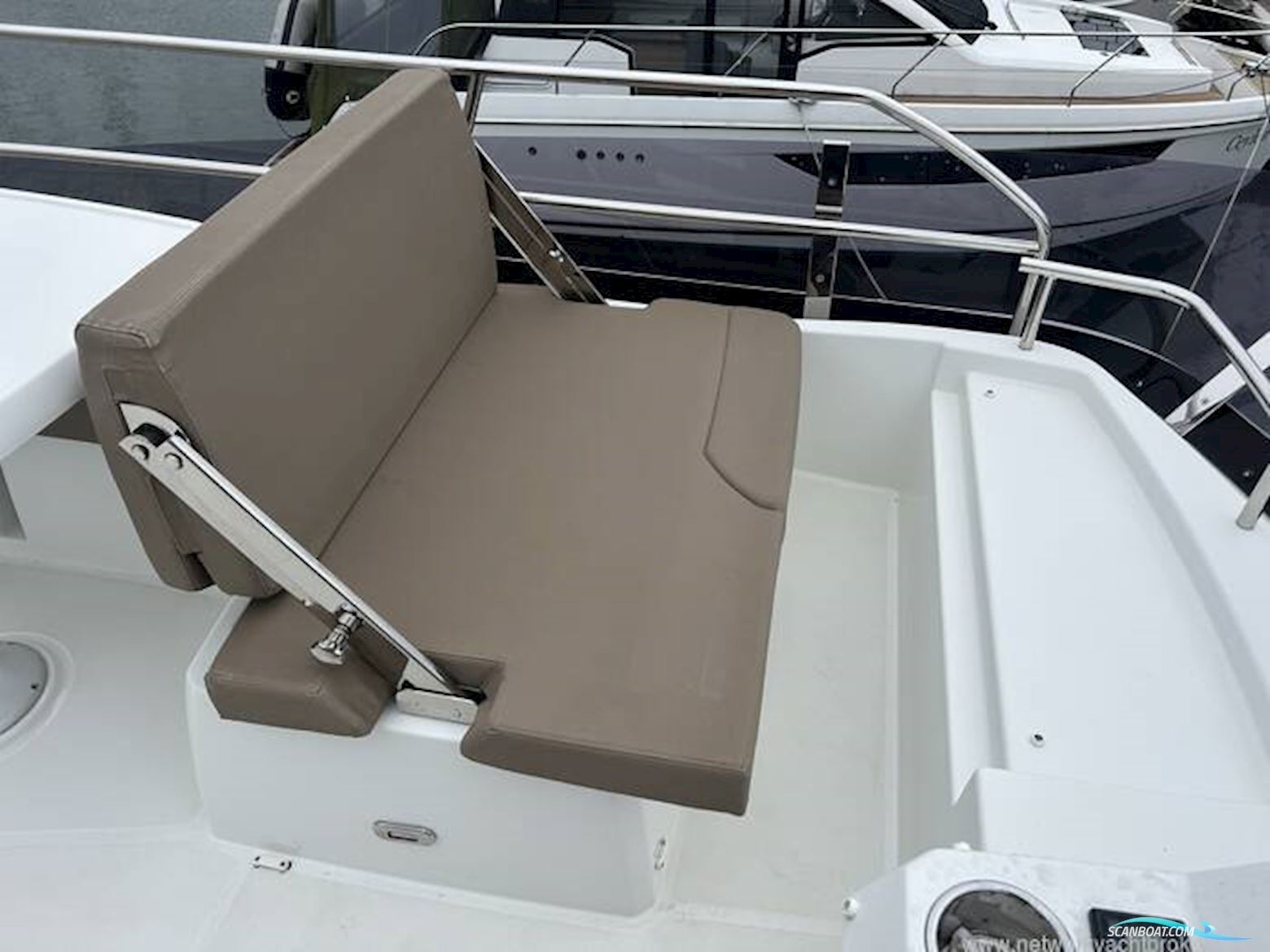 Jeanneau Velasco 37