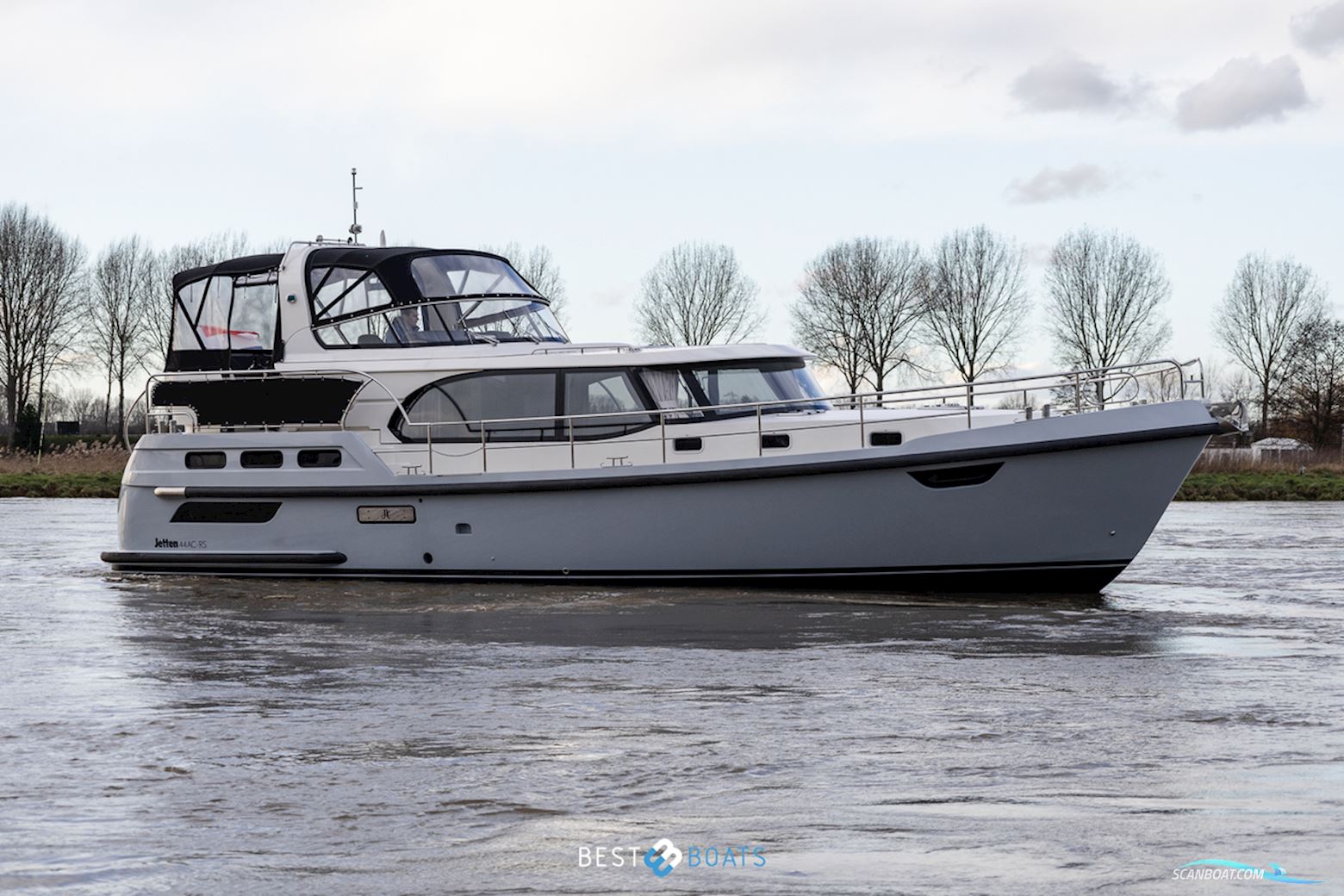 Jetten 44 AC-RS Motorboten 2015, met Vetus Deutz is Een Samenwerking Tussen Het Nederlandse Vetus en Het Duitse Deutz, Waarbij Deutz-Motoren Zorgen Voor Betrouwbare, Efficiënte en Duurza motor, The Netherlands