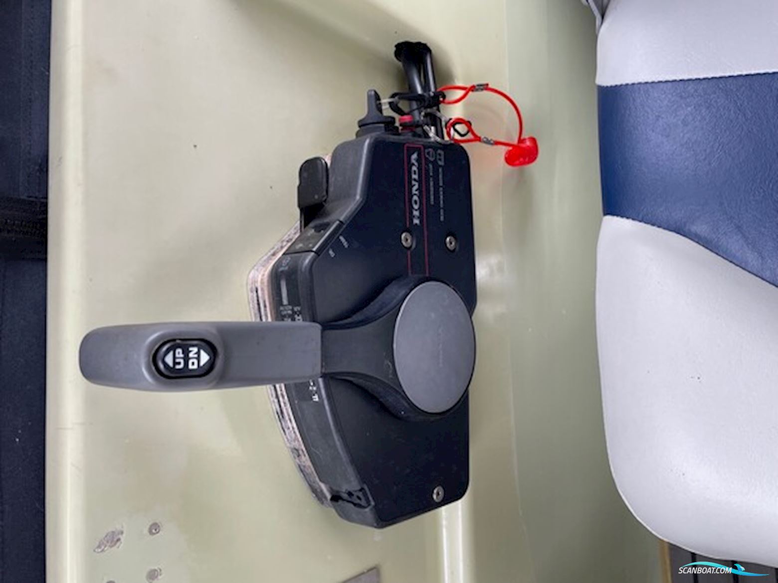 JOFA WINTH 555 HT med 90 hk Honda-EFI 4 takt og 1600 kg Brenderup bådtrailer