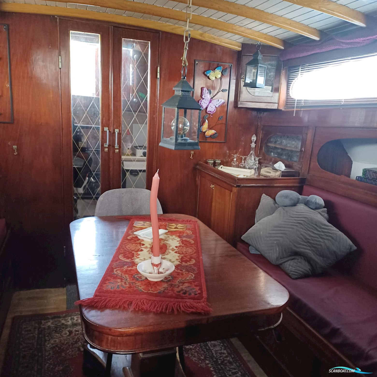 Klassiek motorjacht - Directievaartuig