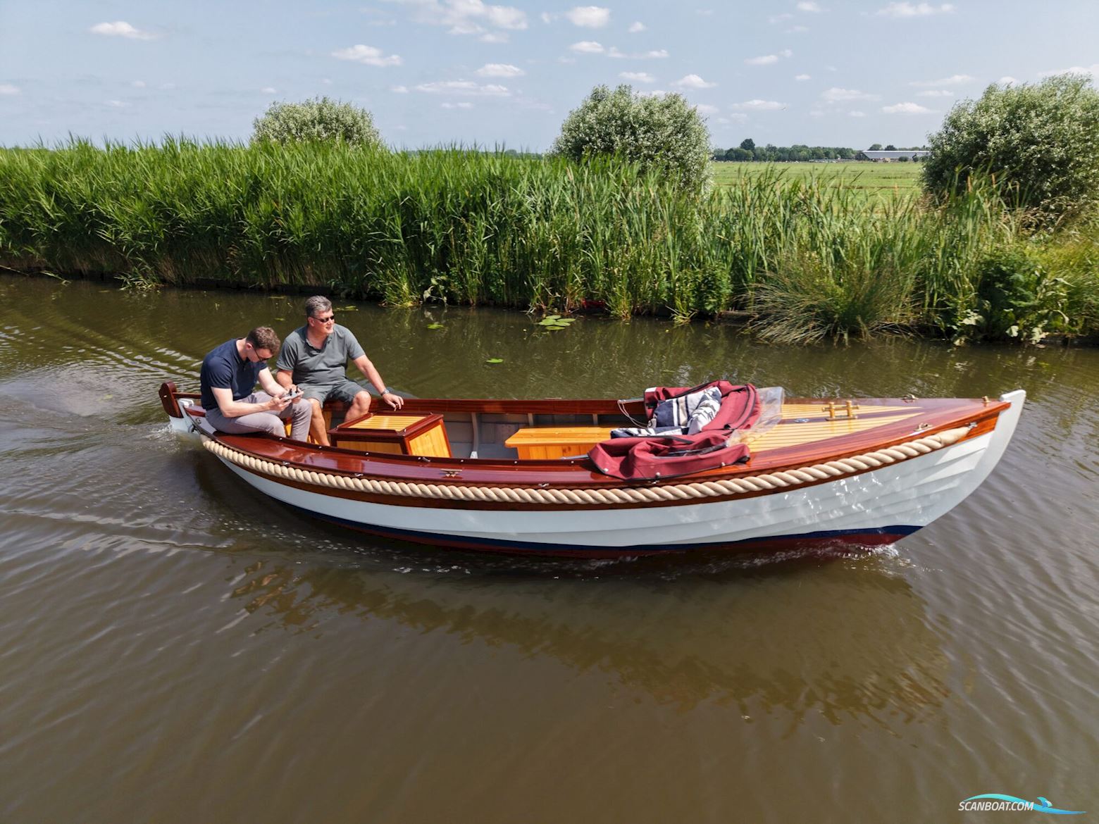 Klassieke Mahoniehouten Sloep 6.20 Motorboten 1928, met Ruggerini motor, The Netherlands