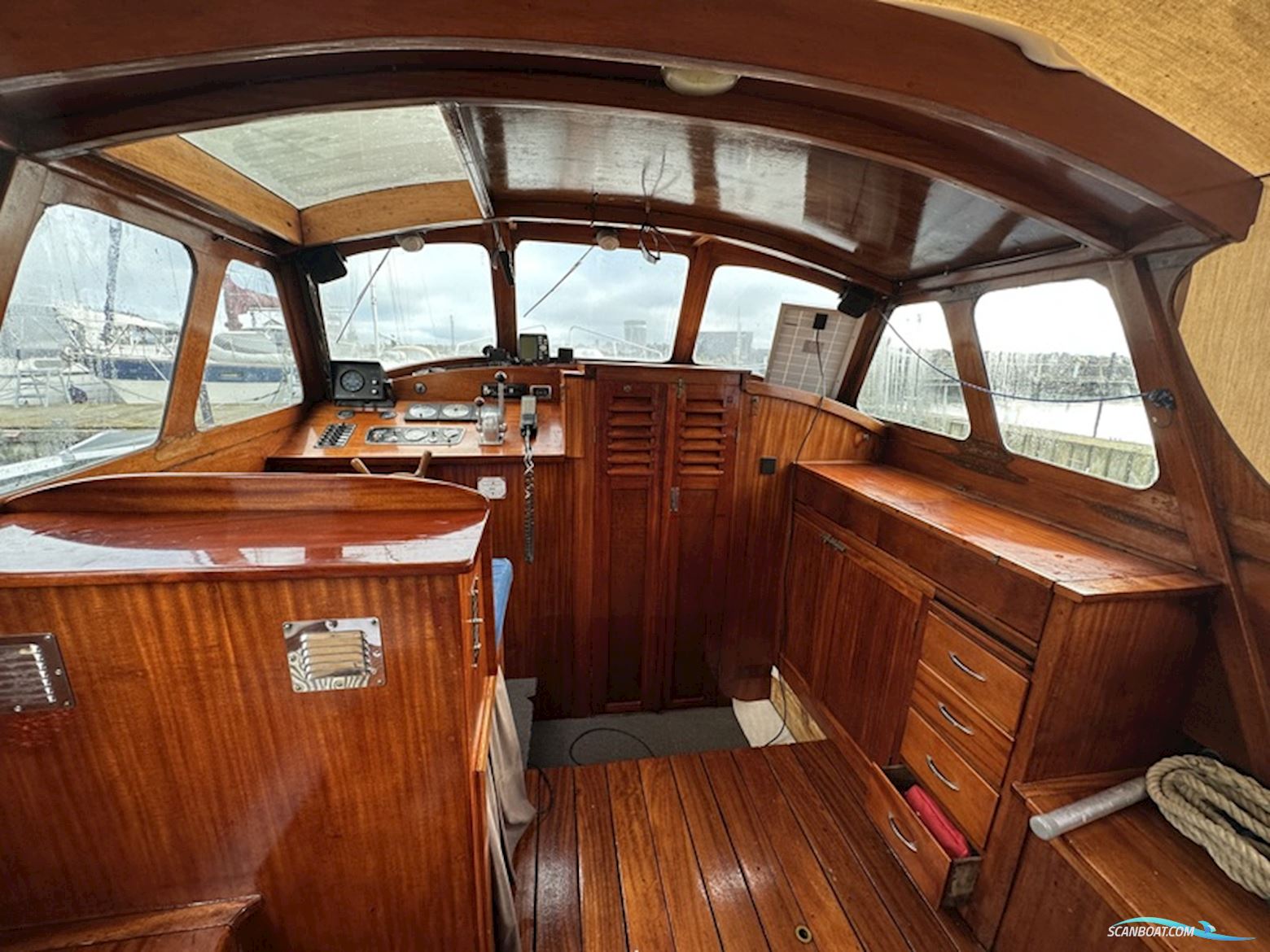 Klassisk Mahogni motorbåd/sejler