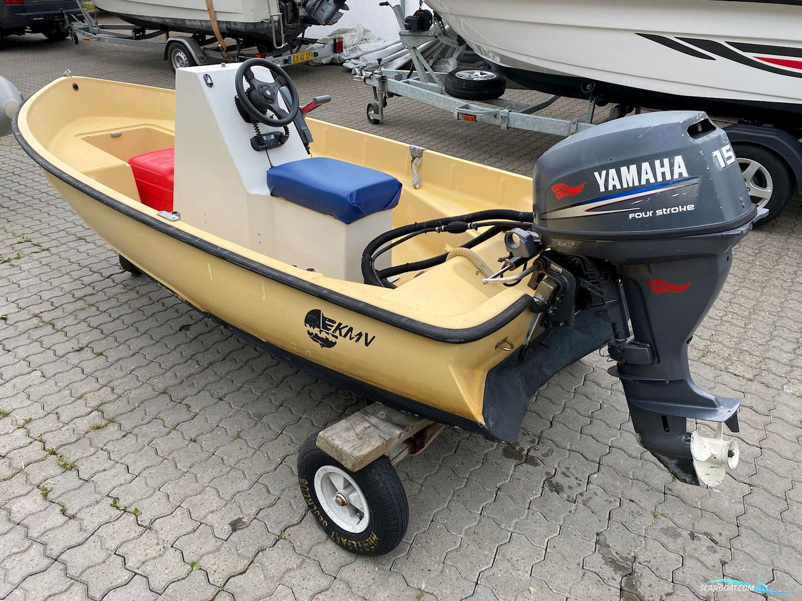 KMV WHIT Jolle med 15 hk Yamaha