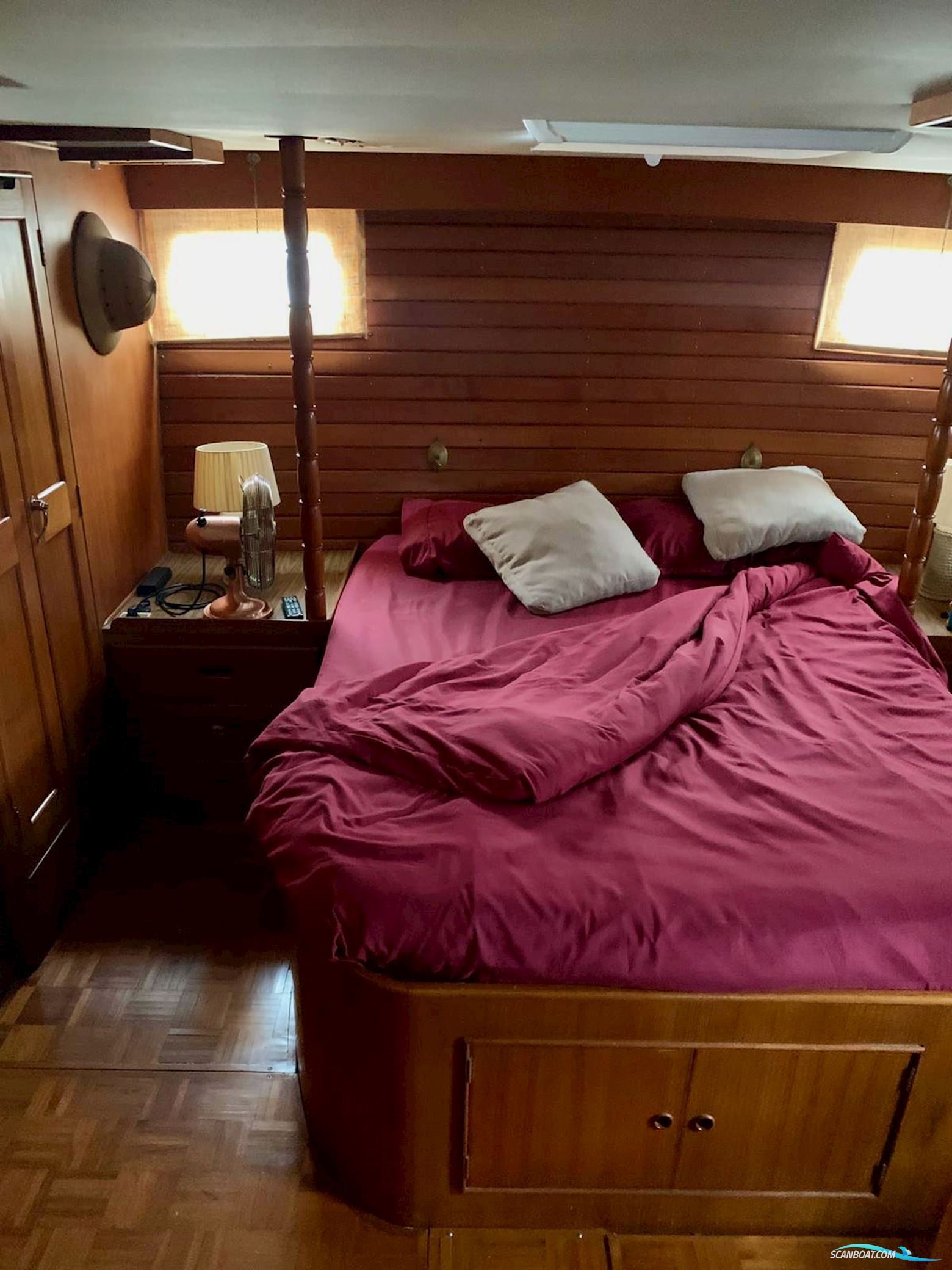 Kong And Halversen HK Island Gypsy 44