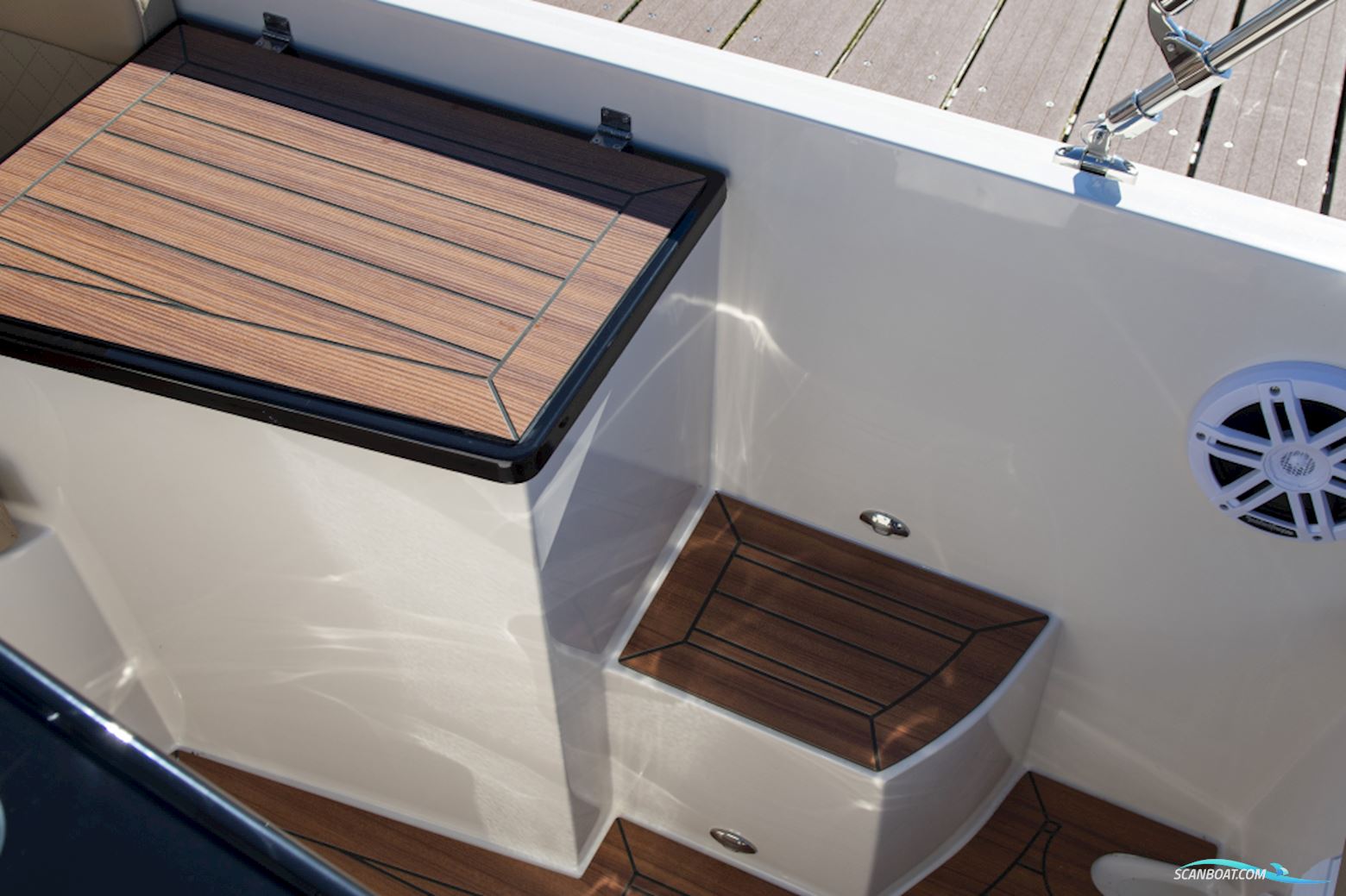 Lago Amore 606 Tender