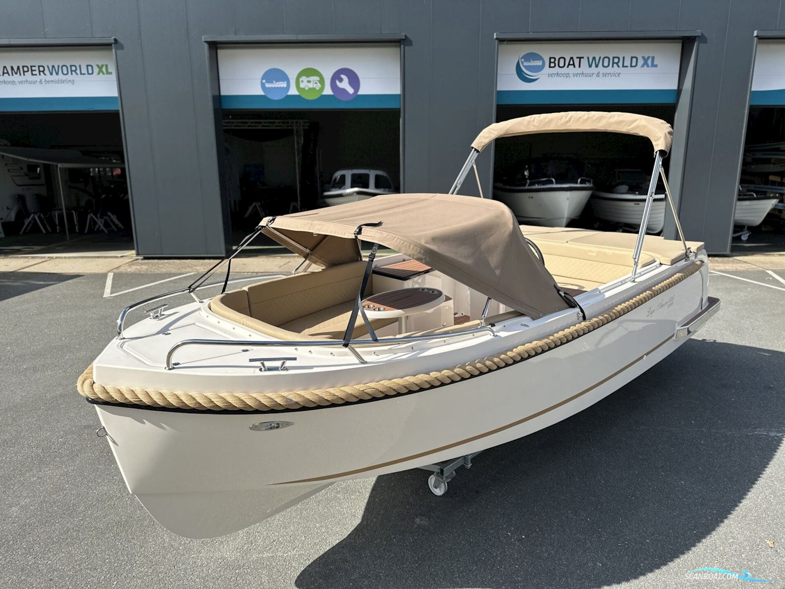 Lago Amore 606 Tender