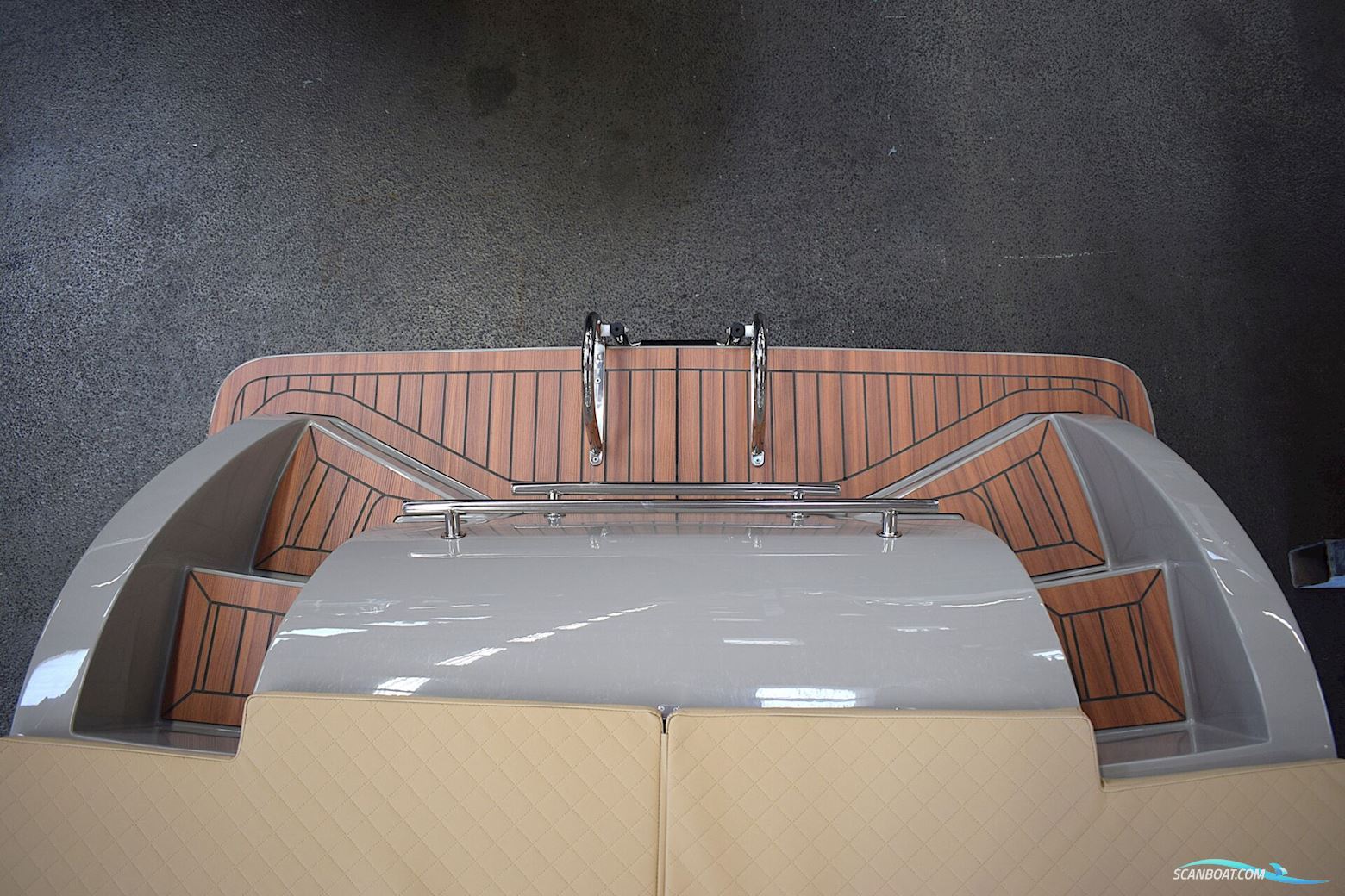 Lago Amore 606 Tender