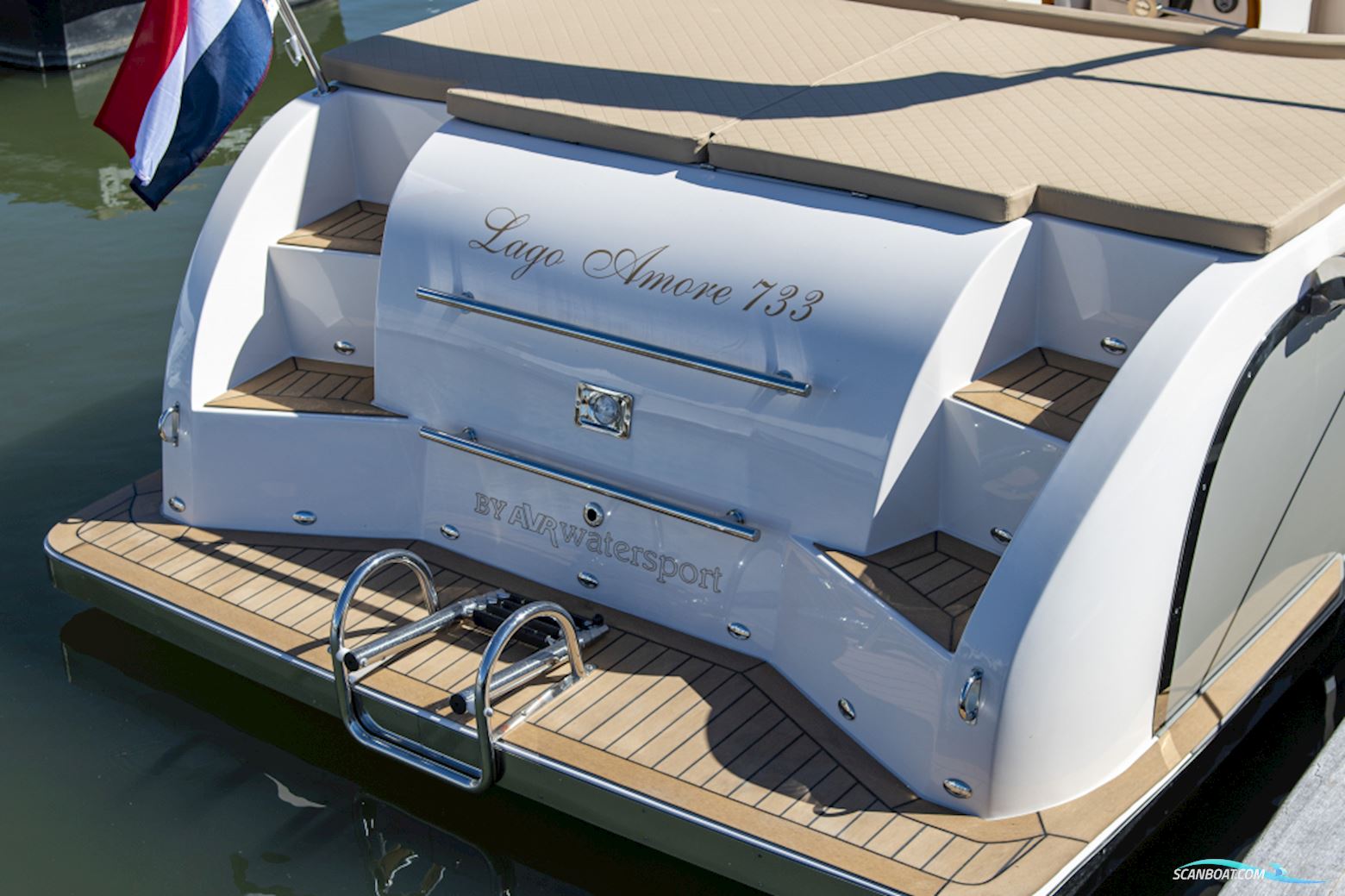 Lago Amore 733 Tender