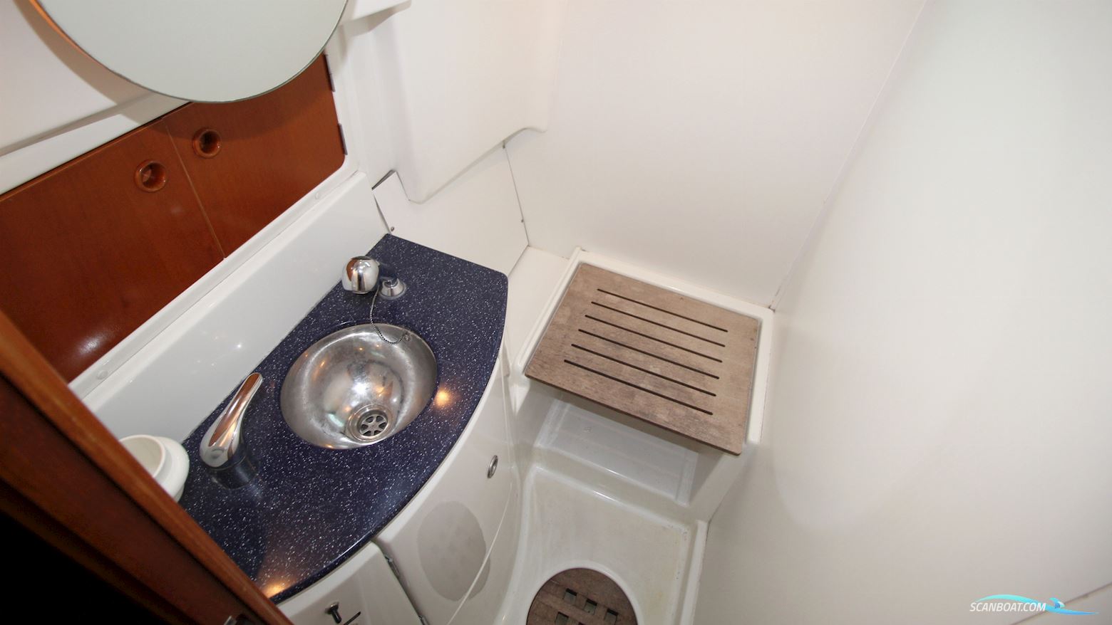 Lagoon 43 Power 3 cabins 