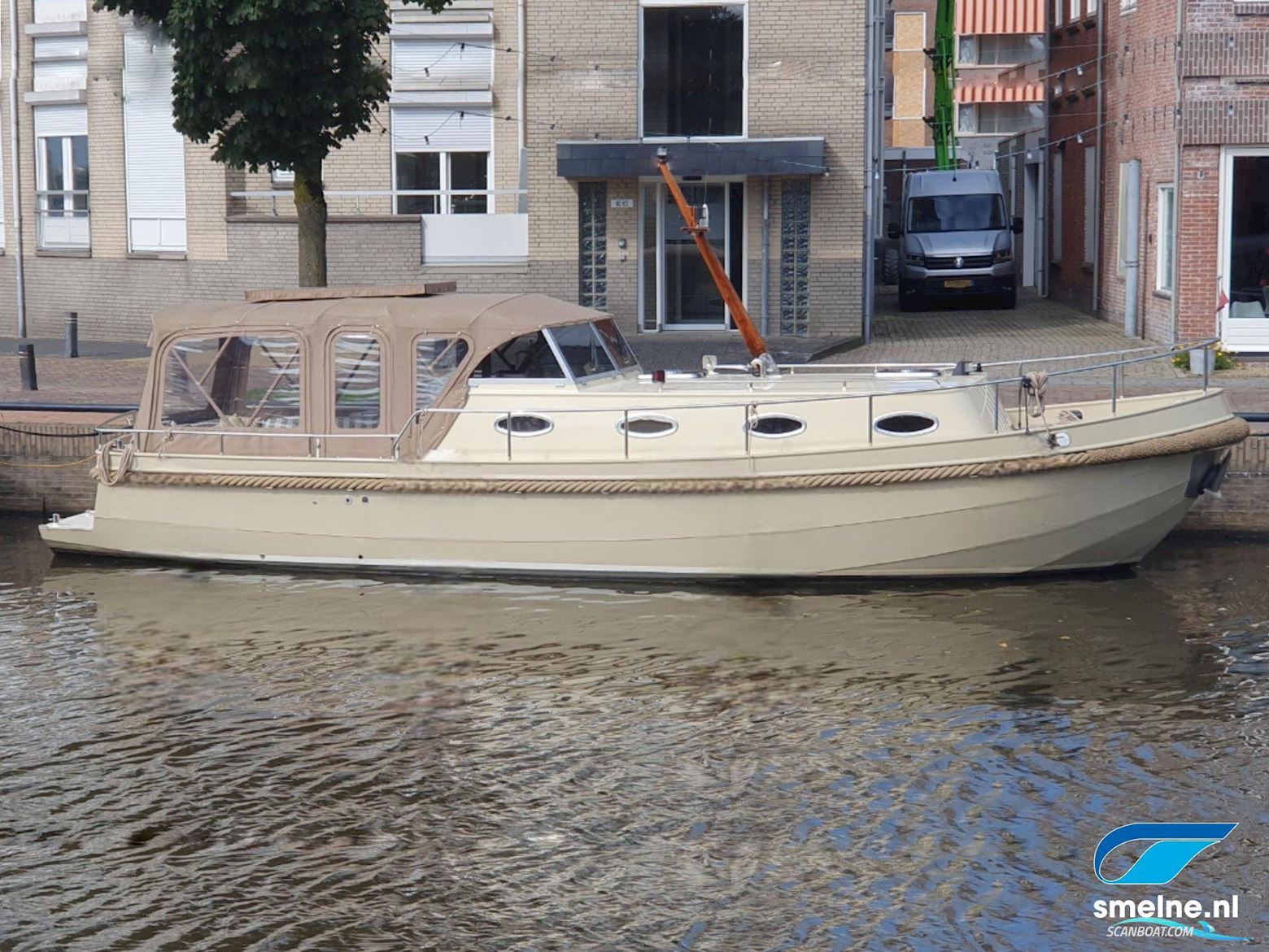 Langenberg Meerstadvlet 1020 OK Motorboten 2006, met Vetus Deutz DT44 motor, The Netherlands