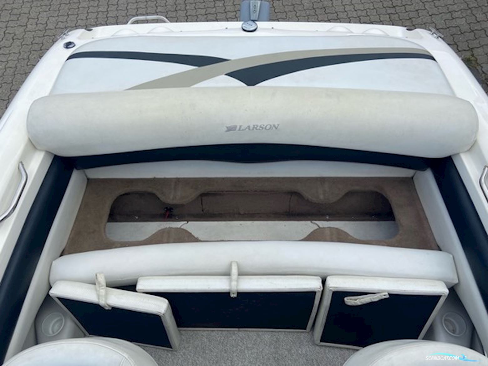 Larson 180 SEI LX, Volvo 3.0