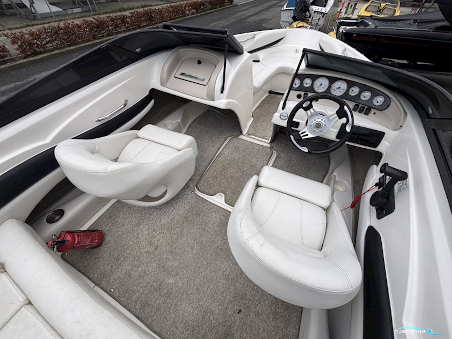 Larson 180 Sport Bowrider
