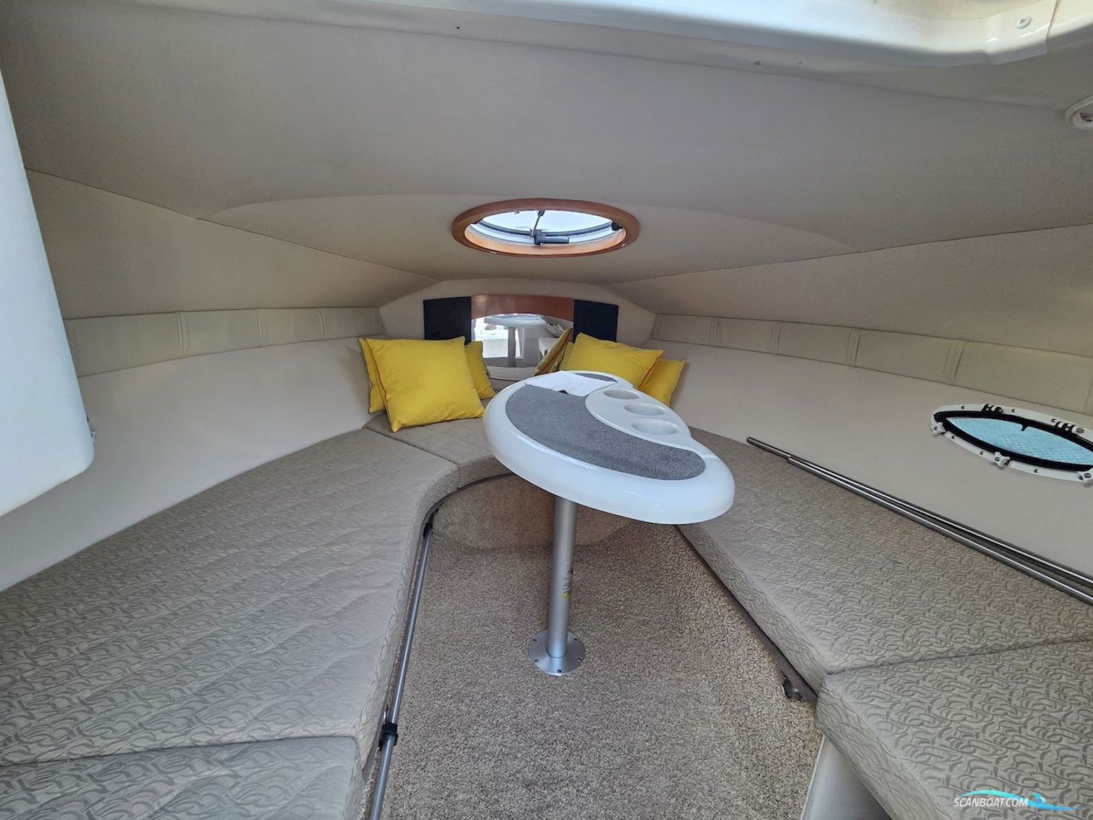 Larson 220 Cabrio Cuddy