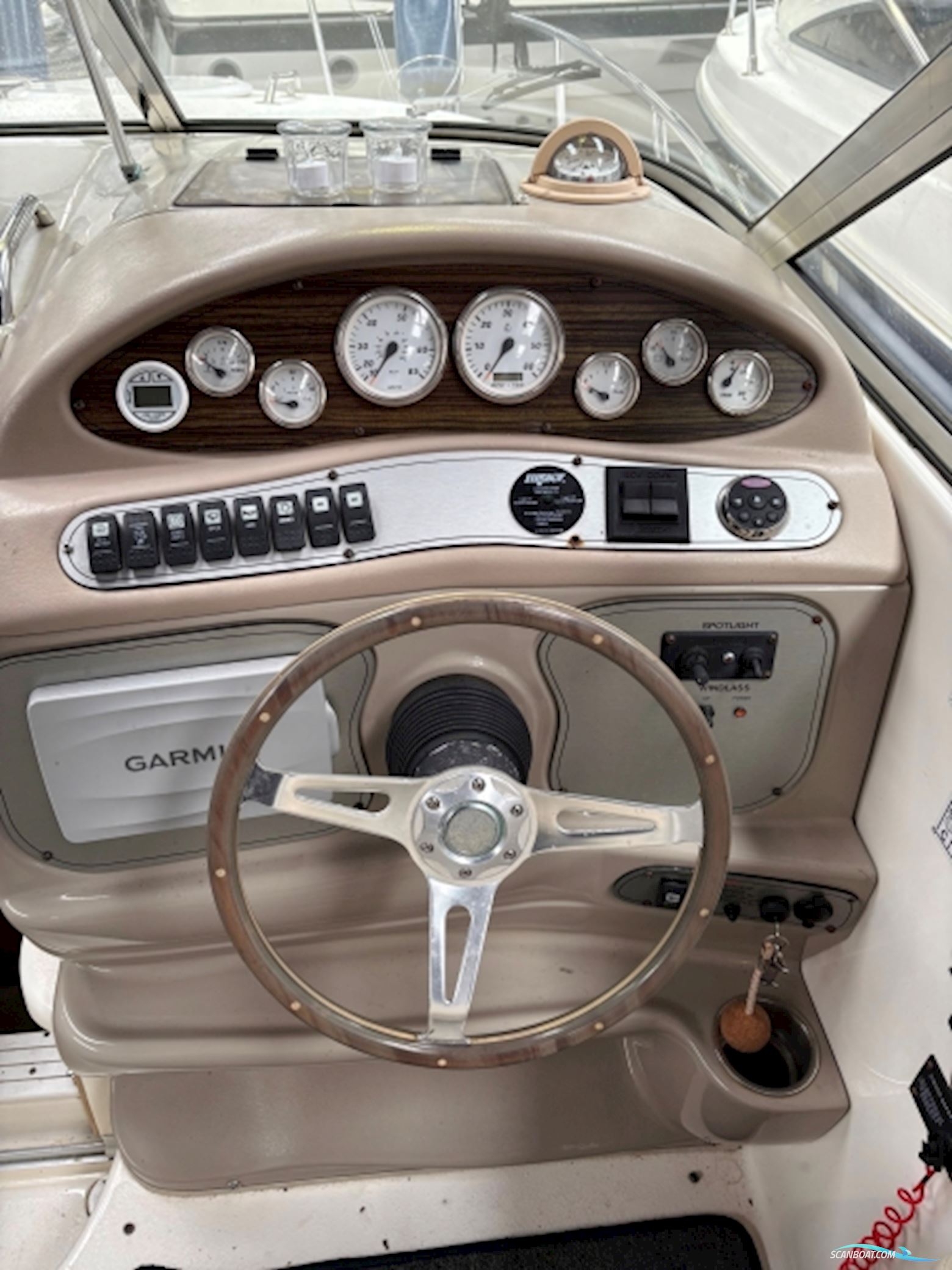 Larson 240 Cabrio