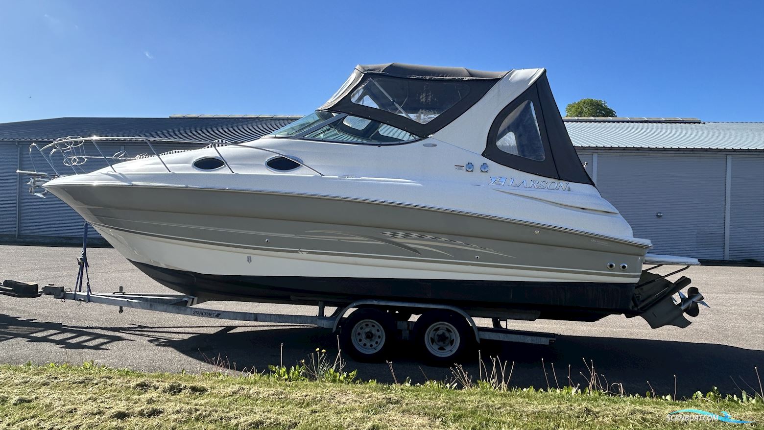 Larson 290 Cruiser
