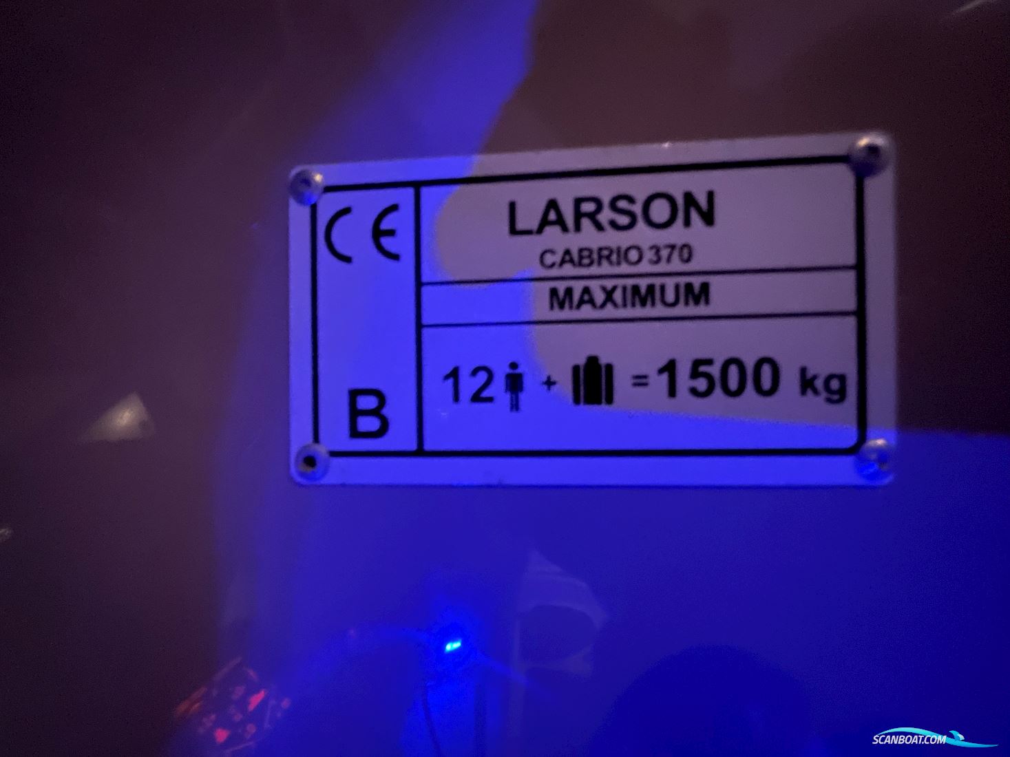 Larson 370 Coupe Ips 500