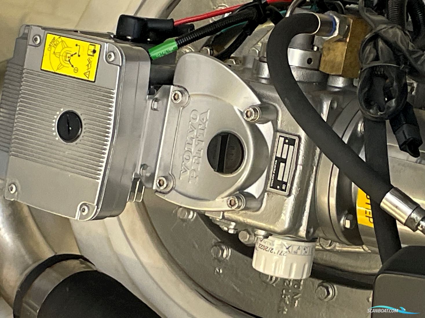 Larson 370 Coupe Ips 500