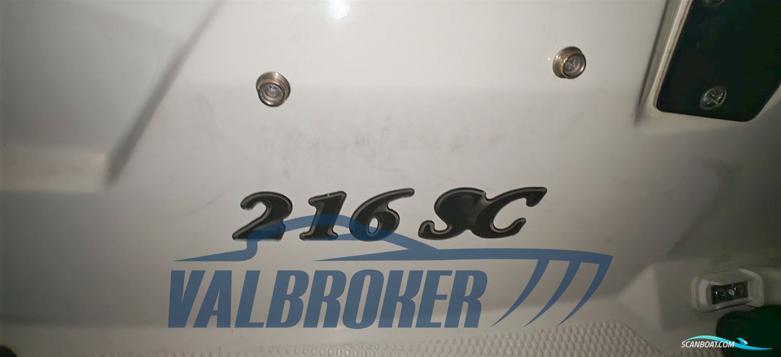 Larson Boats 216 Senza