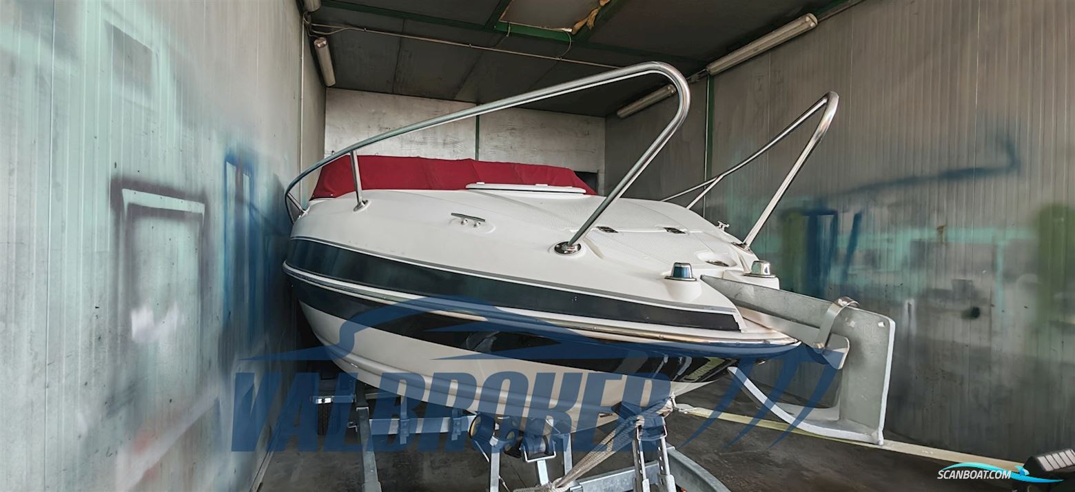 Larson Boats 216 Senza