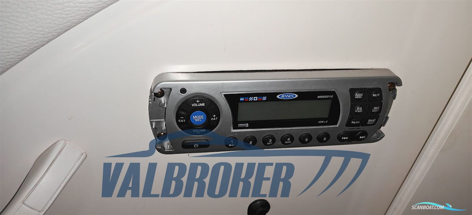 Larson Boats 216 Senza