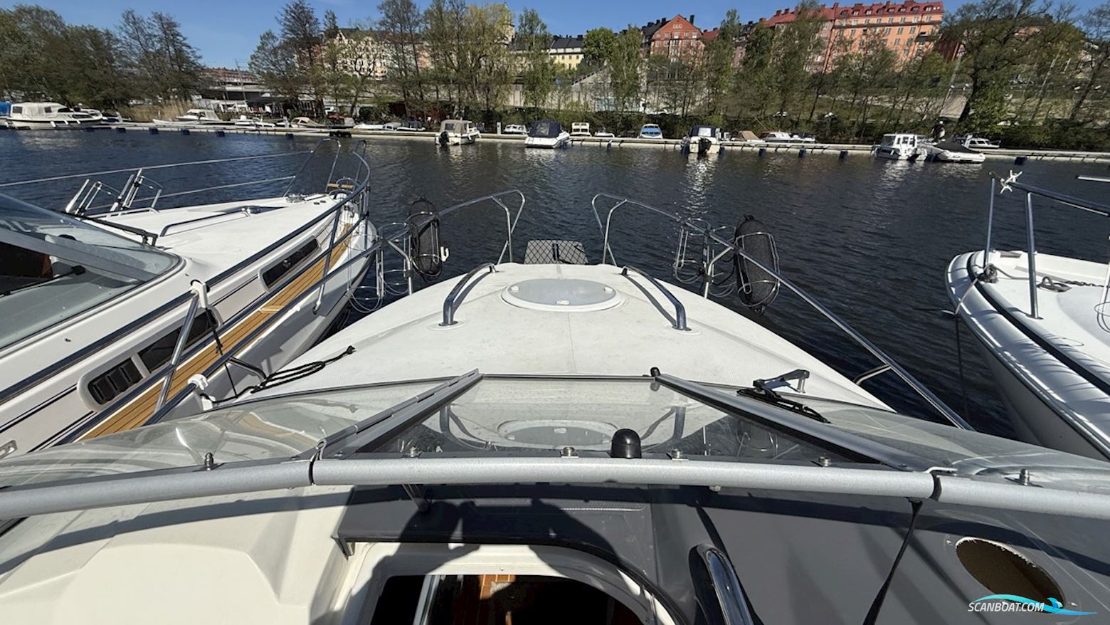Larson Cabrio 777