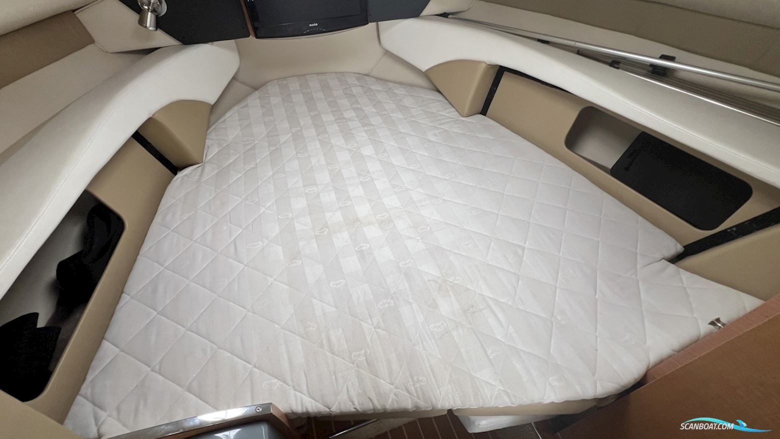 Larson Cabrio 777