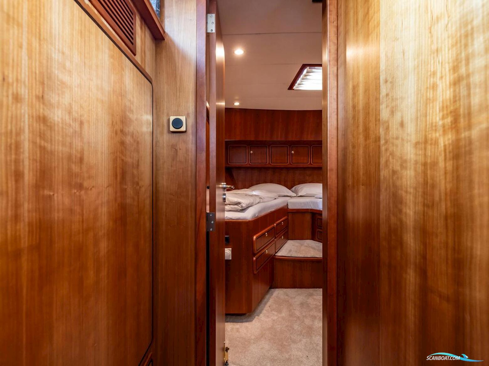 Linssen  Grand Sturdy 500 Variotop