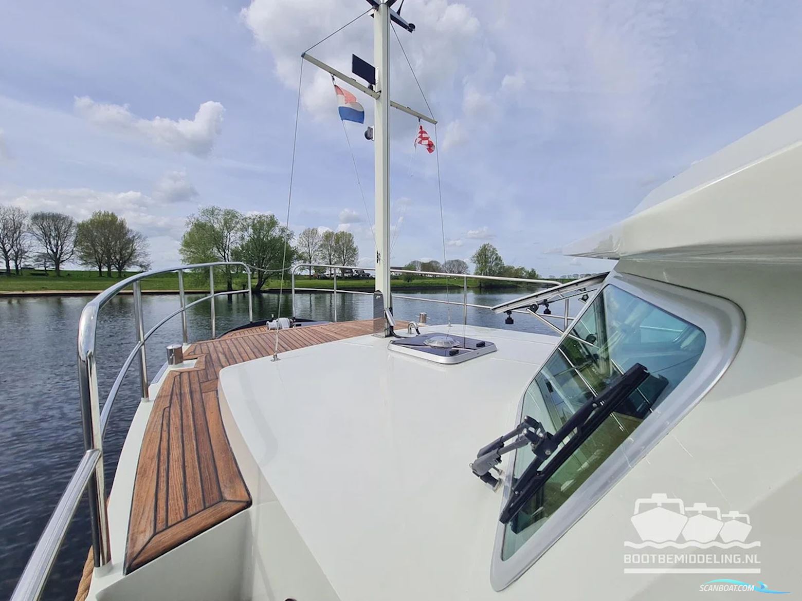 Linssen Dutch Sturdy 320 AC Royal