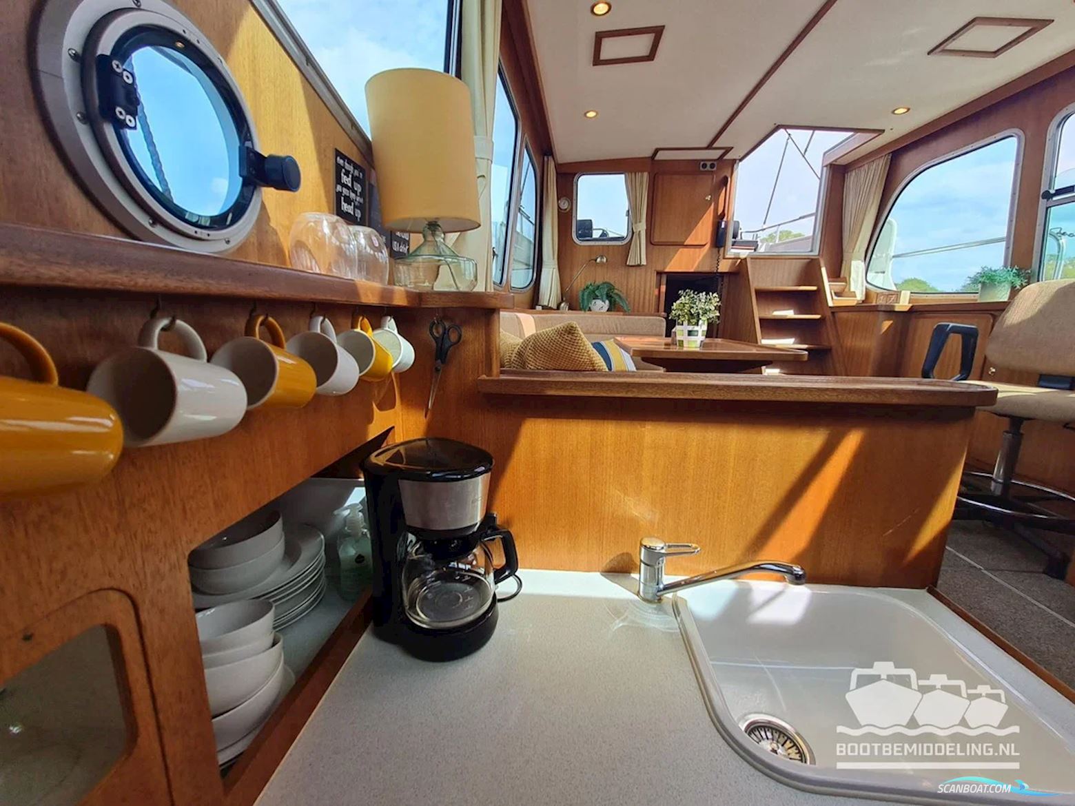 Linssen Dutch Sturdy 320 AC Royal