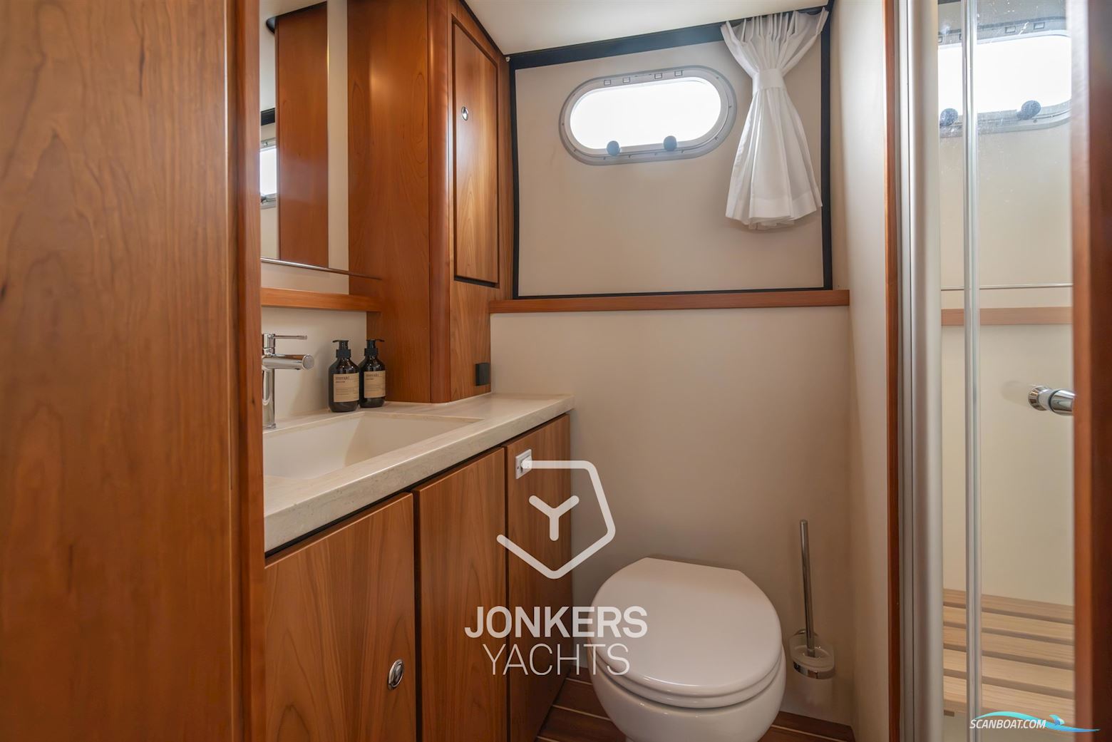 Linssen Grand Sturdy 40.0 AC