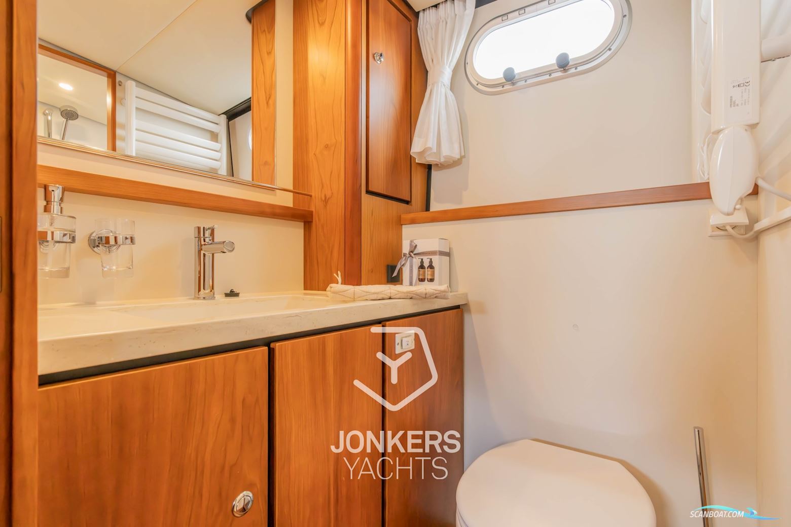 Linssen Grand Sturdy 40.0 AC