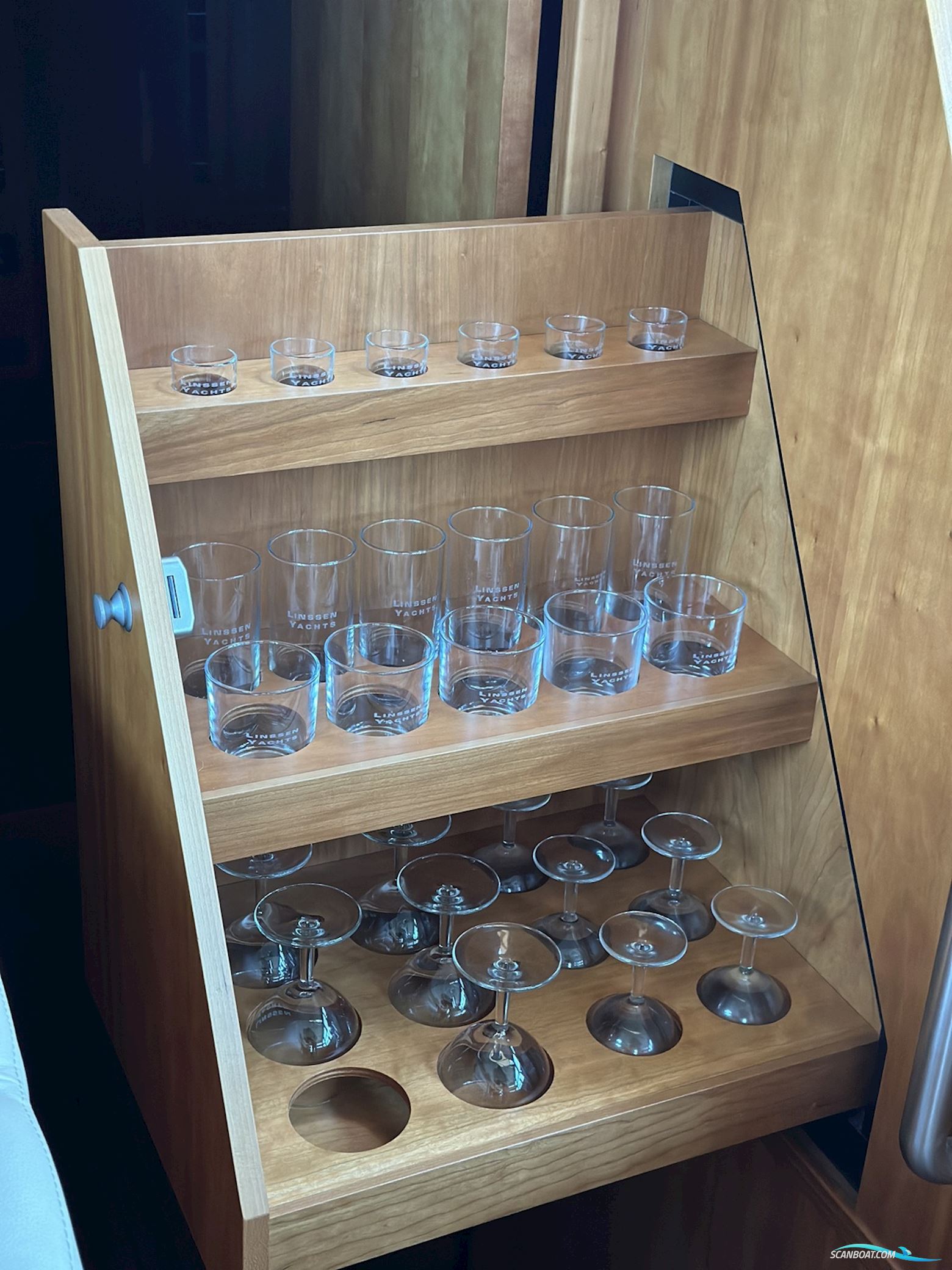 Linssen Grand Sturdy 40.9 AC