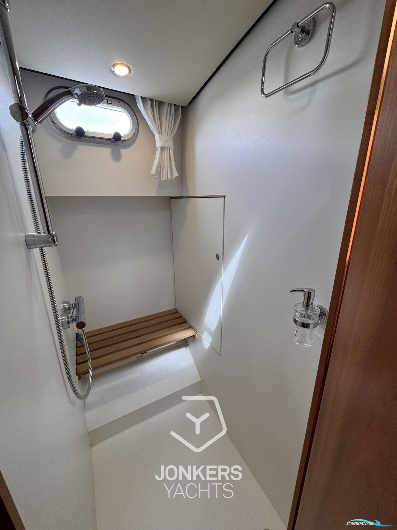Linssen GRAND STURDY 40.9 AC TWIN "BRILLIANT EDITION"