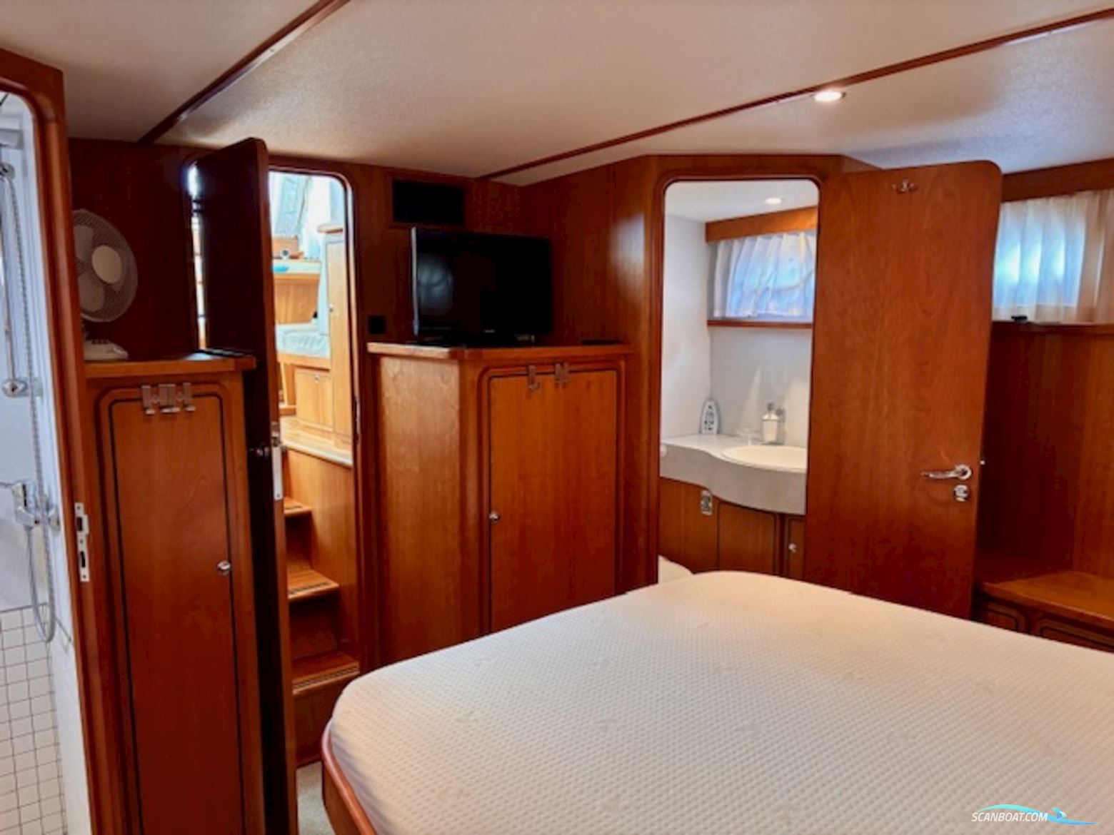 Linssen Grand Sturdy 410 AC Twin