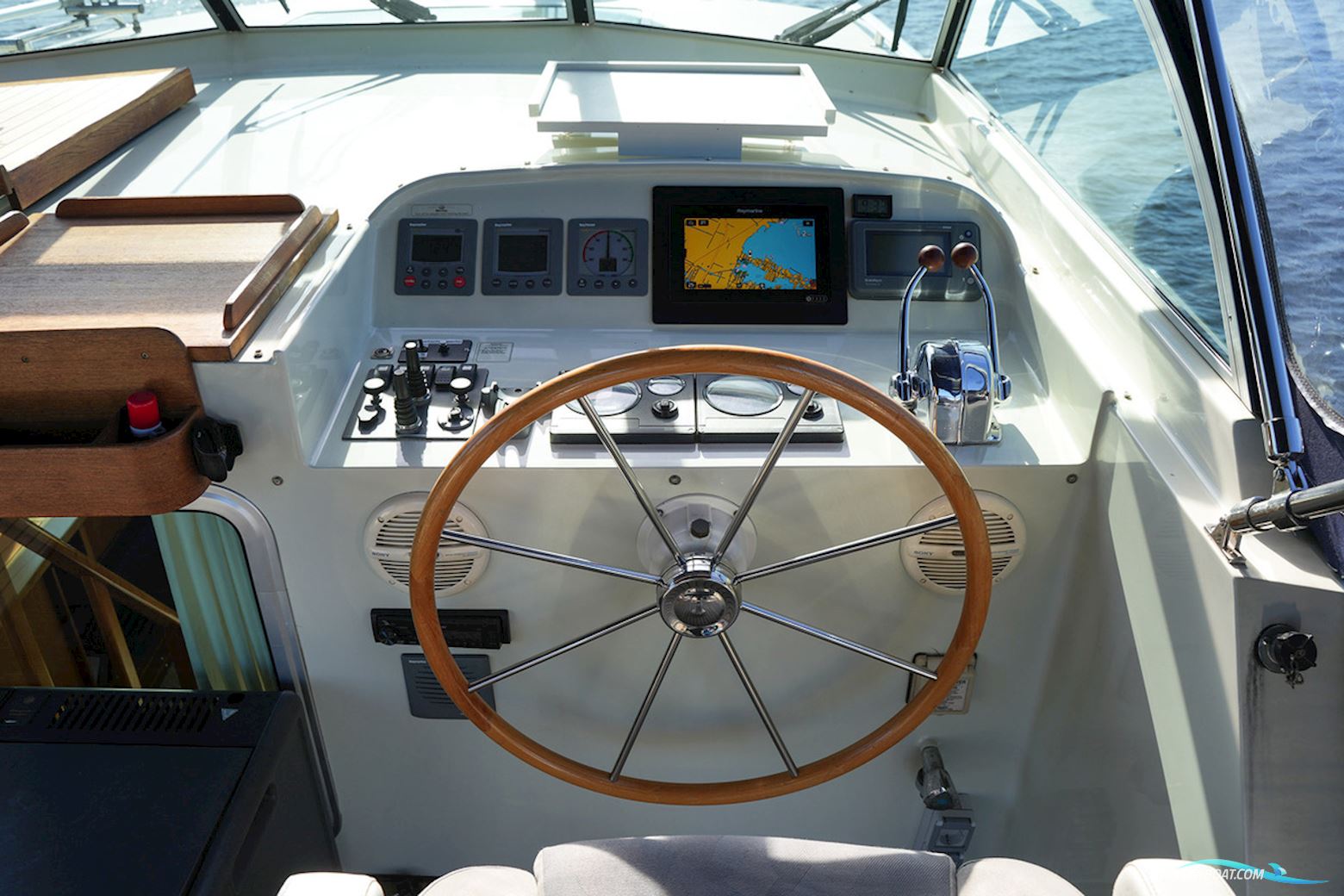 Linssen Grand Sturdy 410 AC Twin