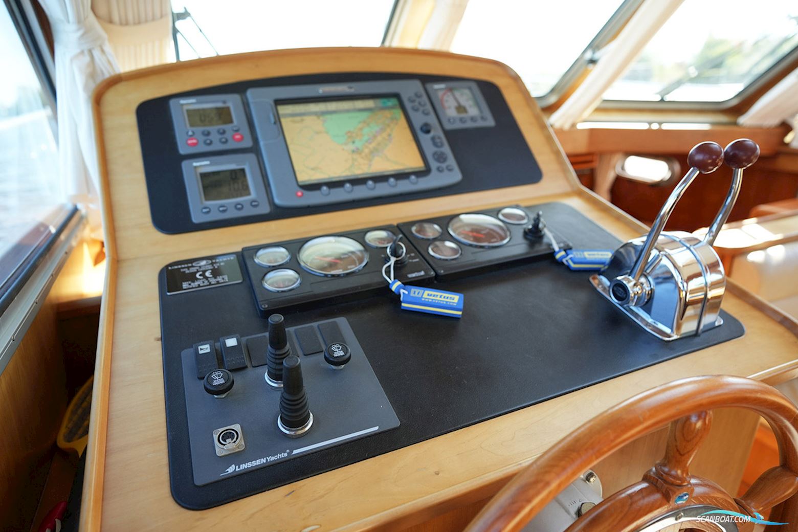 Linssen Grand Sturdy 410 AC Twin