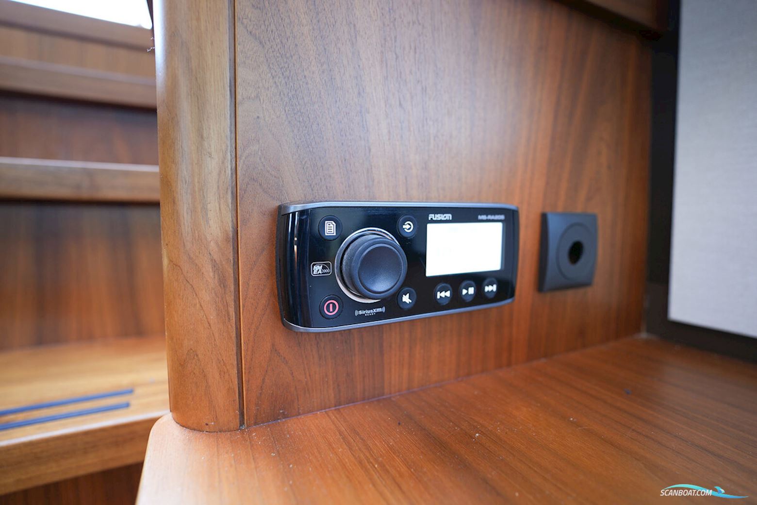 Linssen Grand Sturdy 410 AC Variotop Met Stabilisator