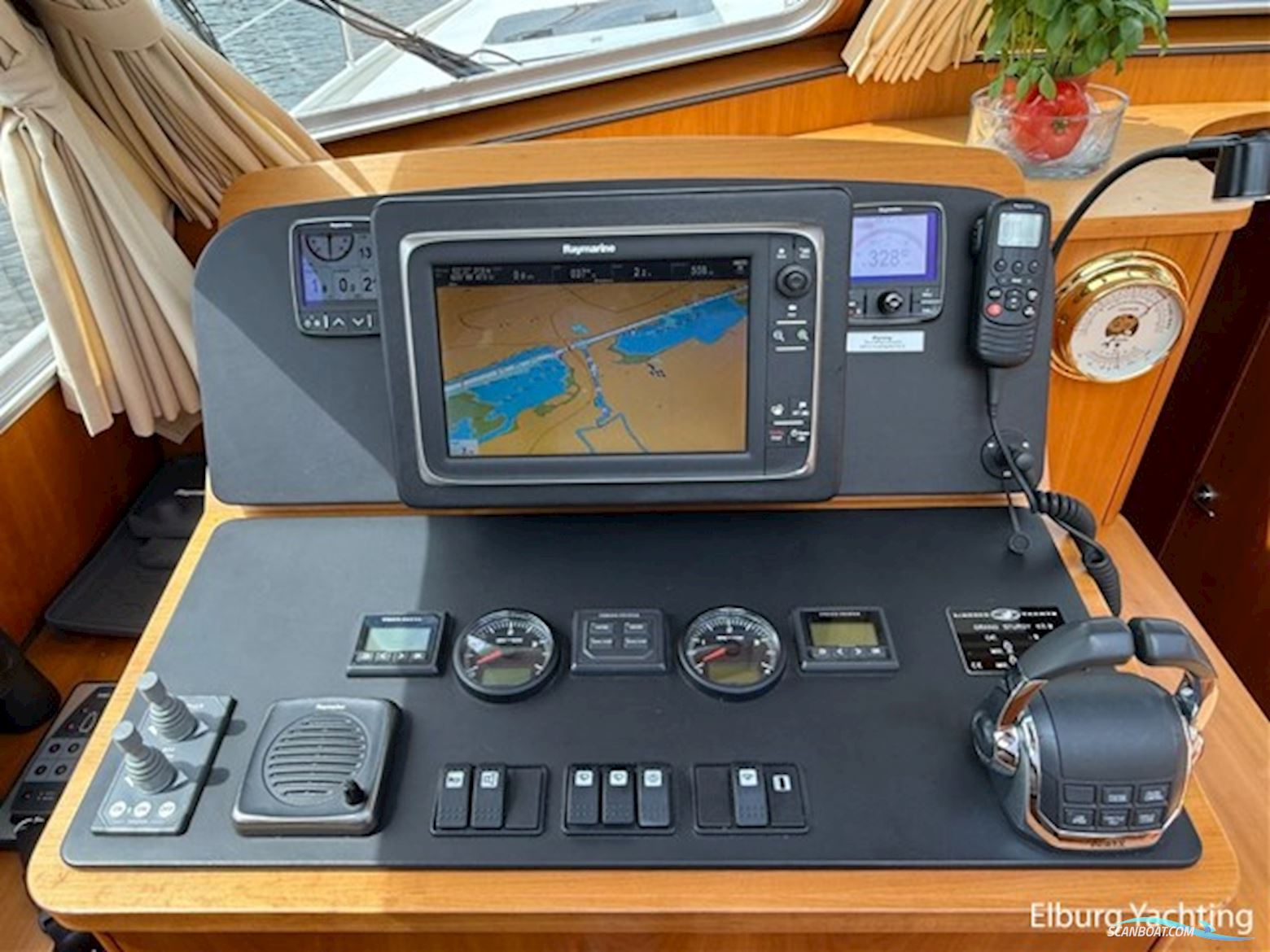 Linssen Grand Sturdy 43.9 Sedan