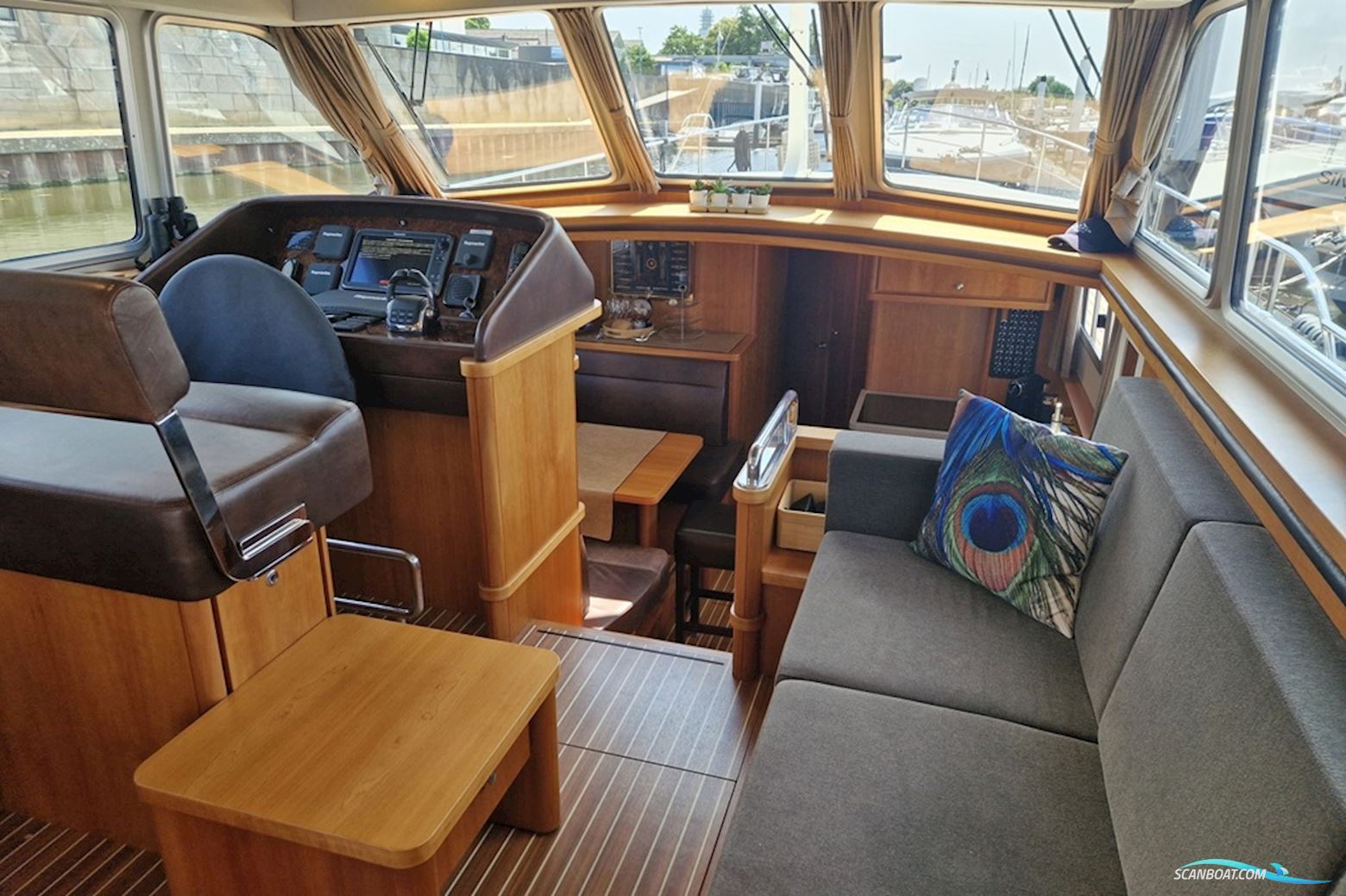 Linssen Grand Sturdy 470 Sedan Wheelhouse