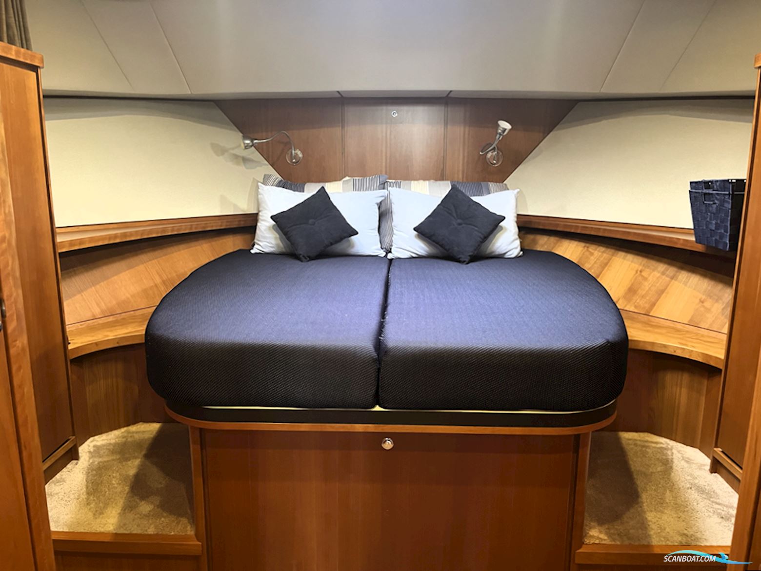 Linssen Grand Sturdy 470 Sedan Wheelhouse