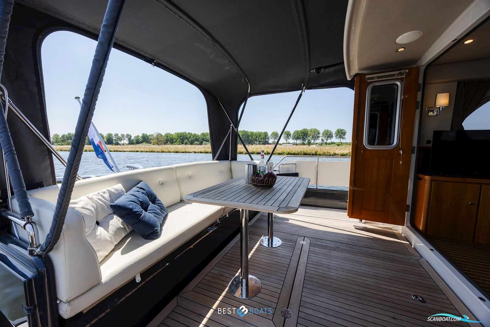 Linssen Grand Sturdy 470 Sedan Wheelhouse