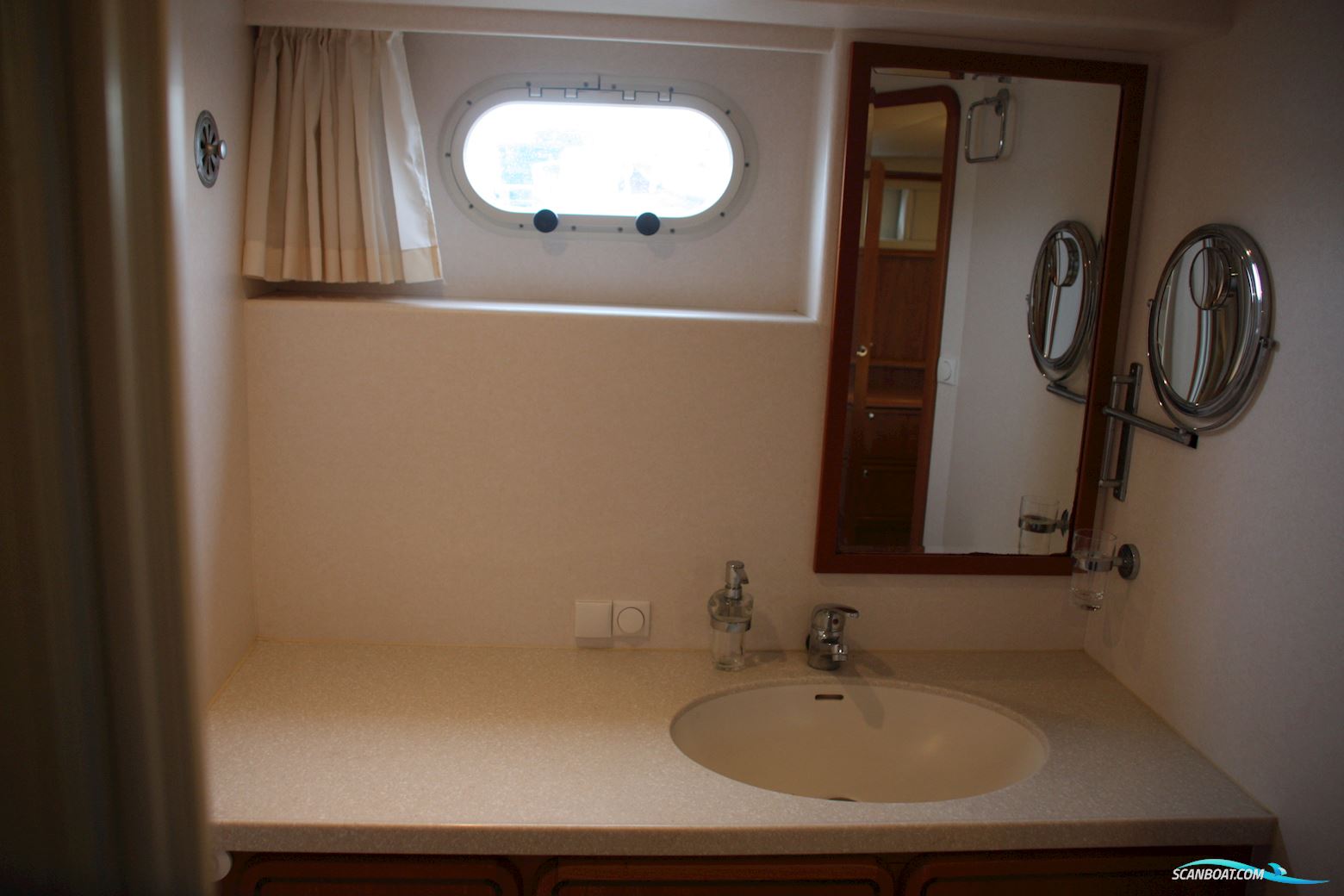 Linssen Grand Sturdy 500 AC Variotop Mark II "Diamond"