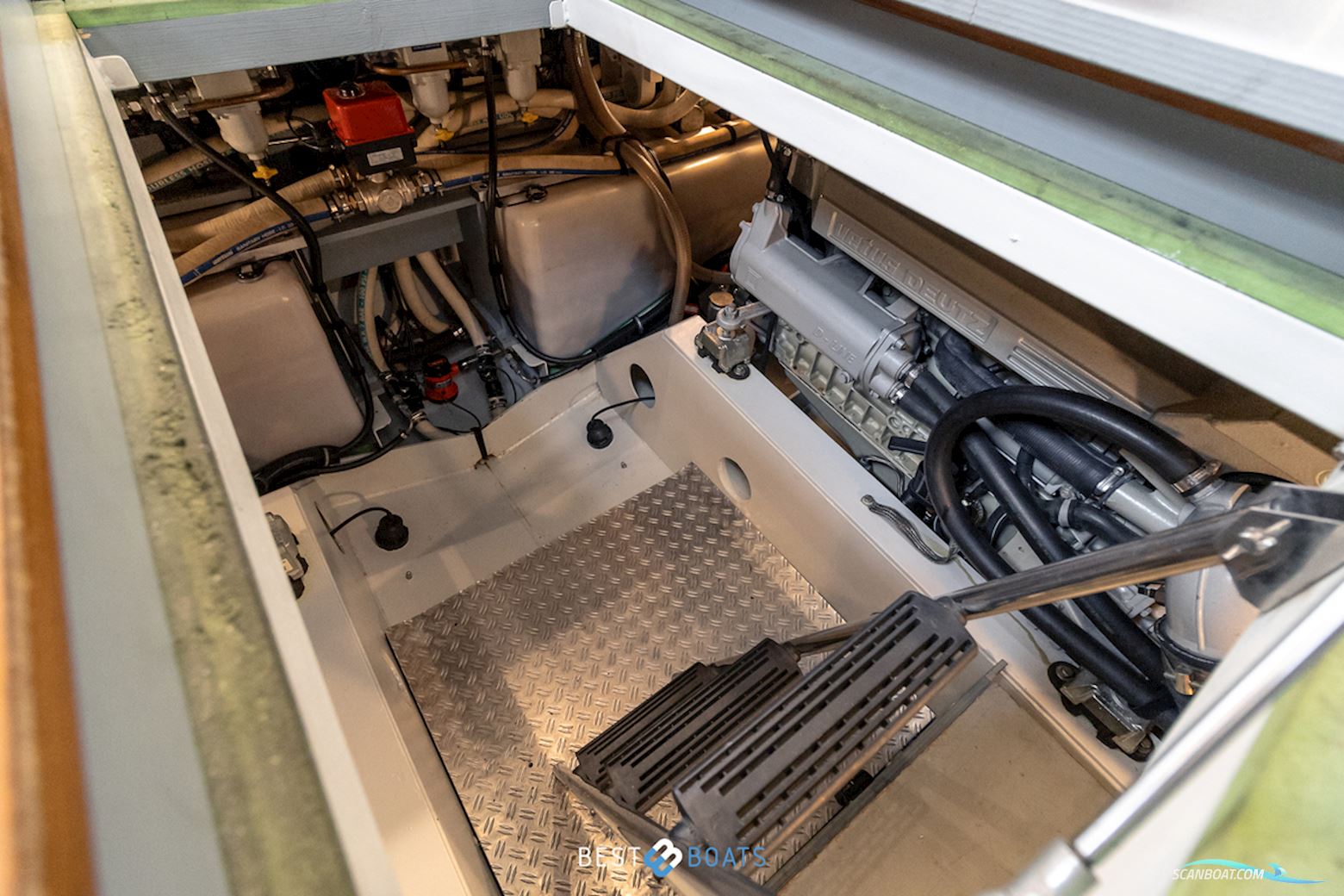 Linssen Grand Sturdy 500 AC Wheelhouse Long Top