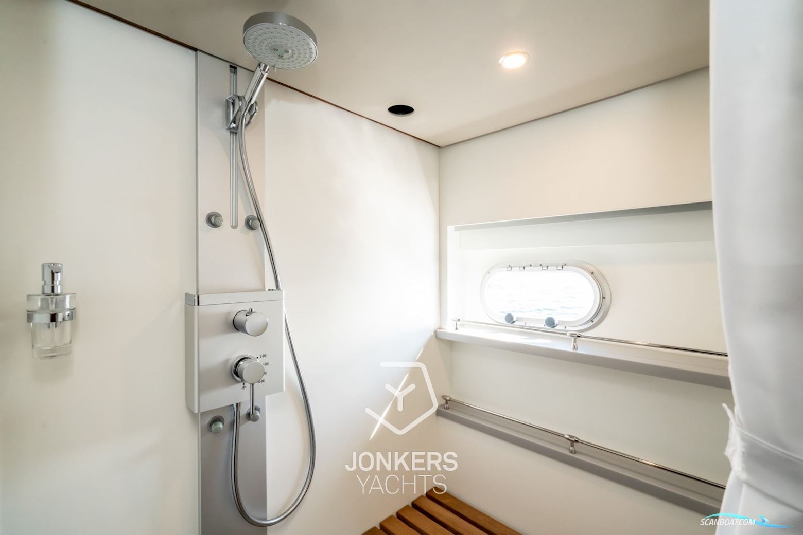 Linssen Grand Sturdy 590 AC Wheelhouse