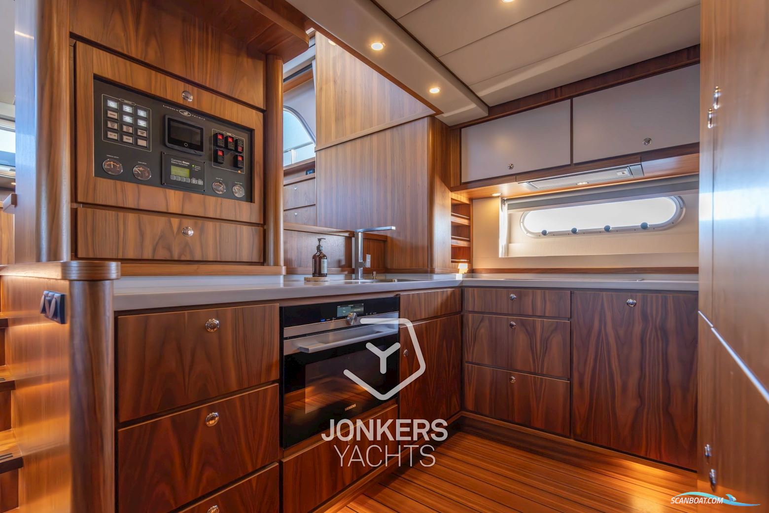 Linssen Grand Sturdy 590 AC Wheelhouse