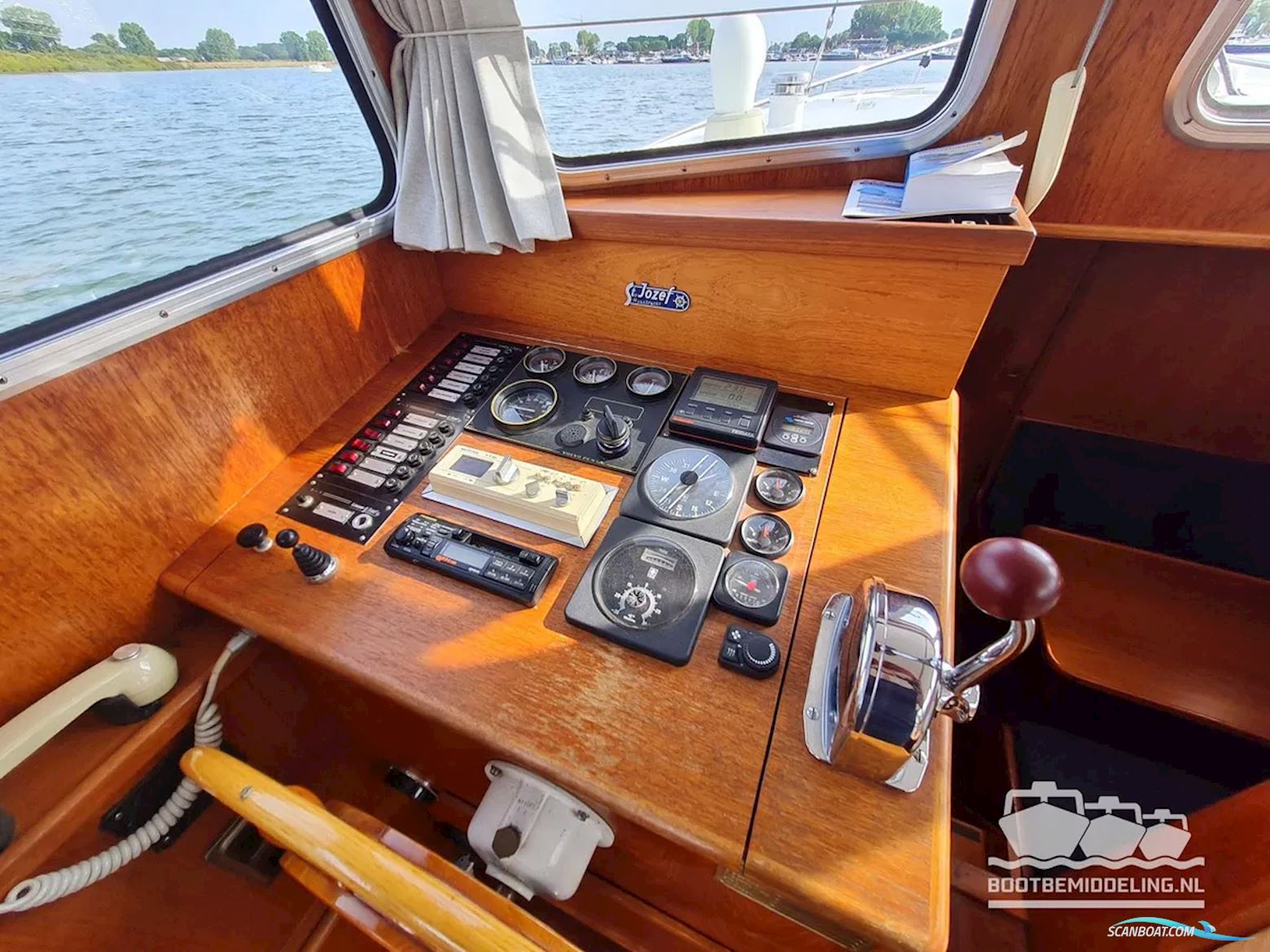 Linssen Sturdy 1000 AC Royal