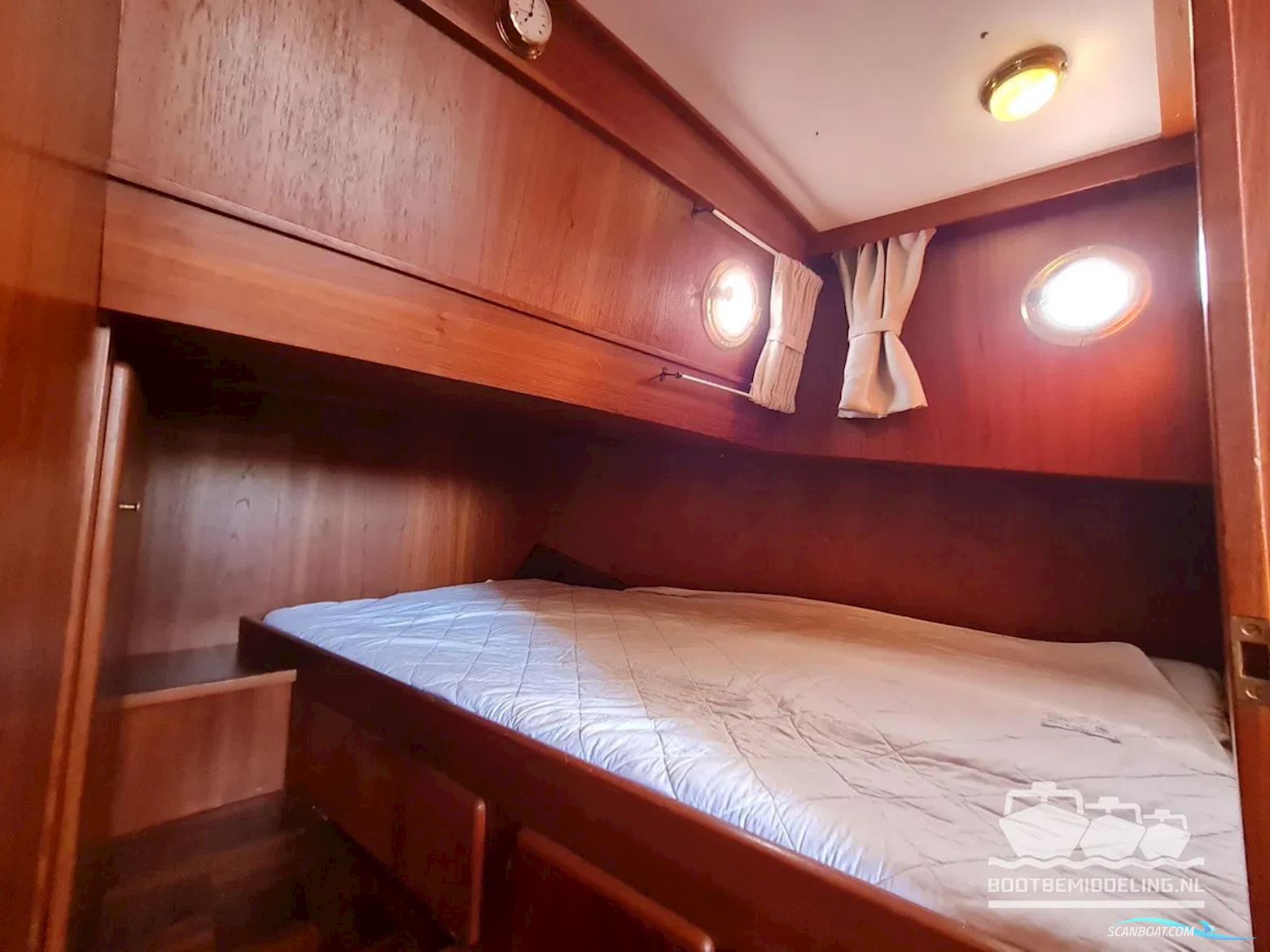 Linssen Sturdy 1000 AC Royal