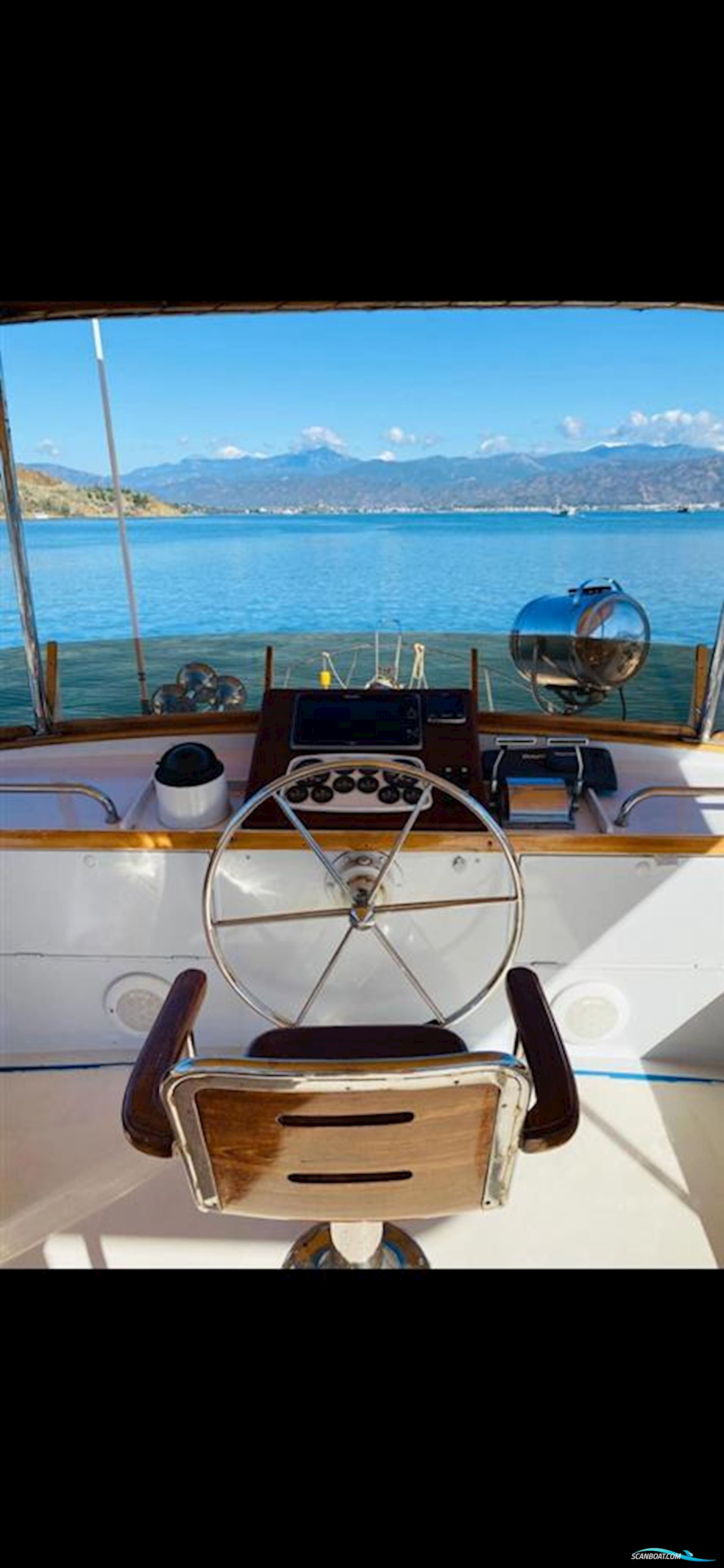 Lobster 46 Flybridge