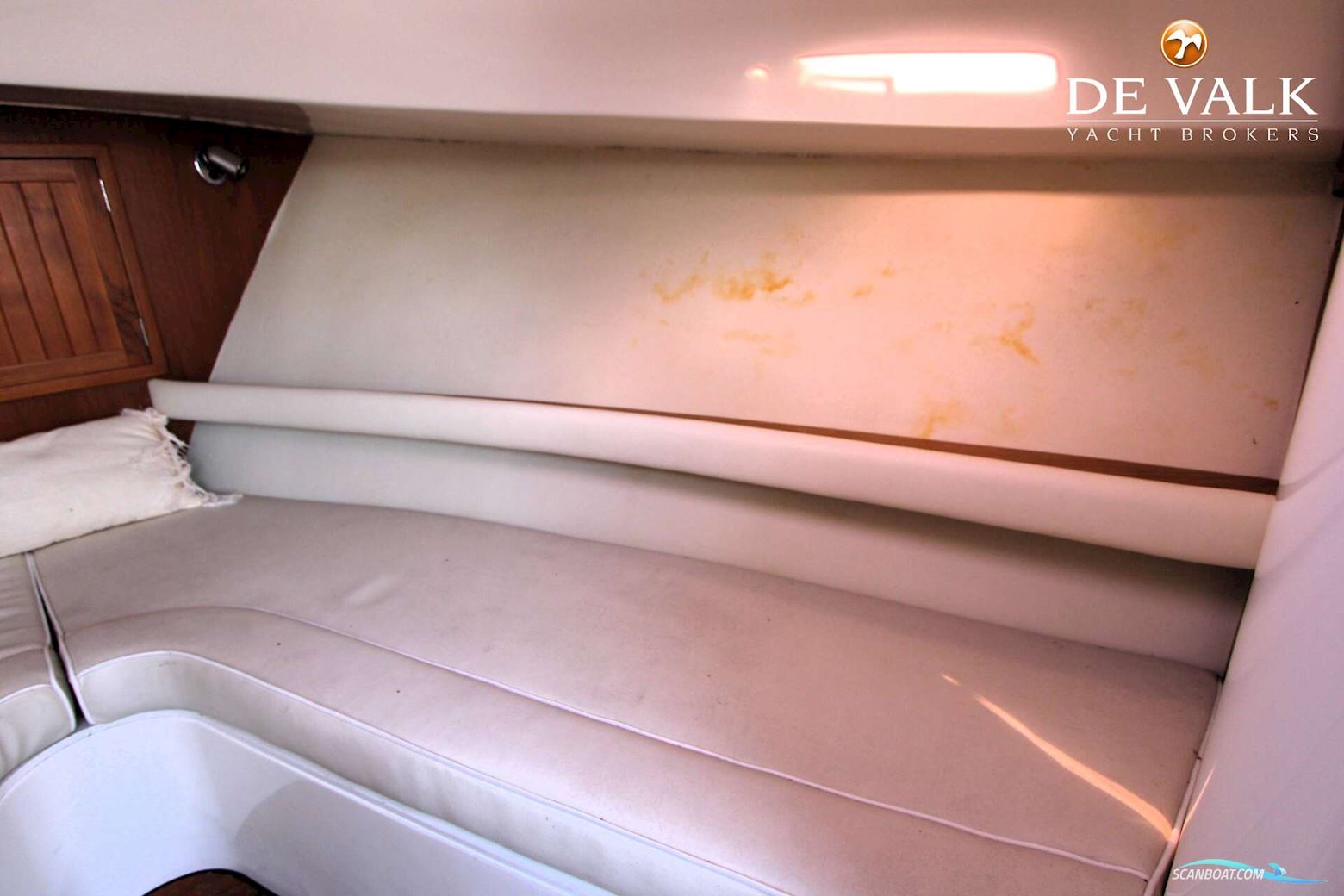 Long Island 33 Runabout