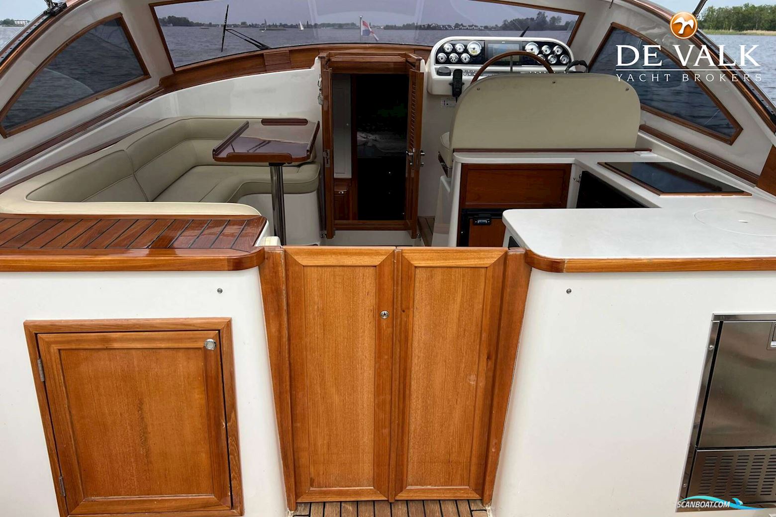 Long Island 40 Runabout